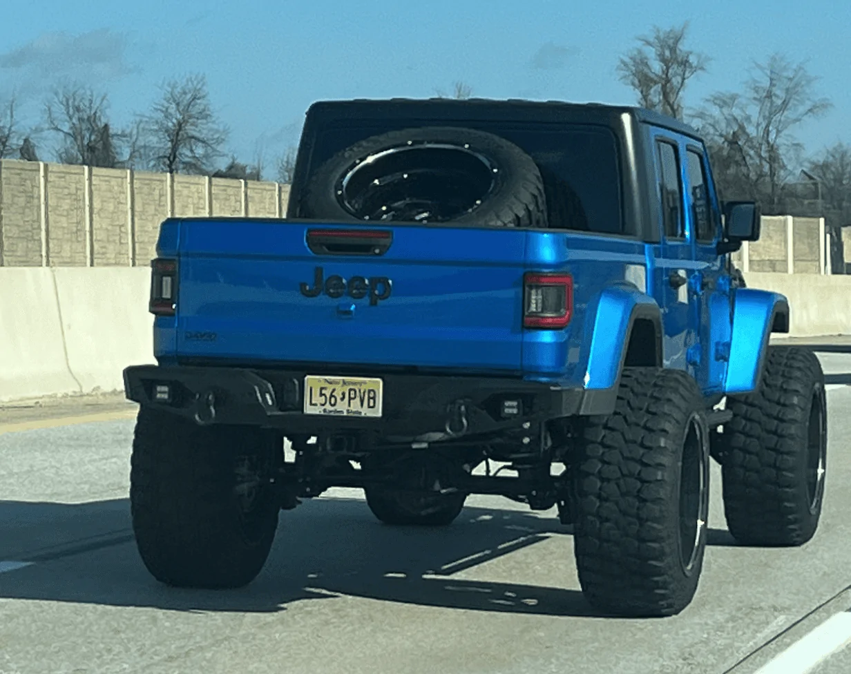 Jeep Gladiator Does a inch make a difference? 1669385640838