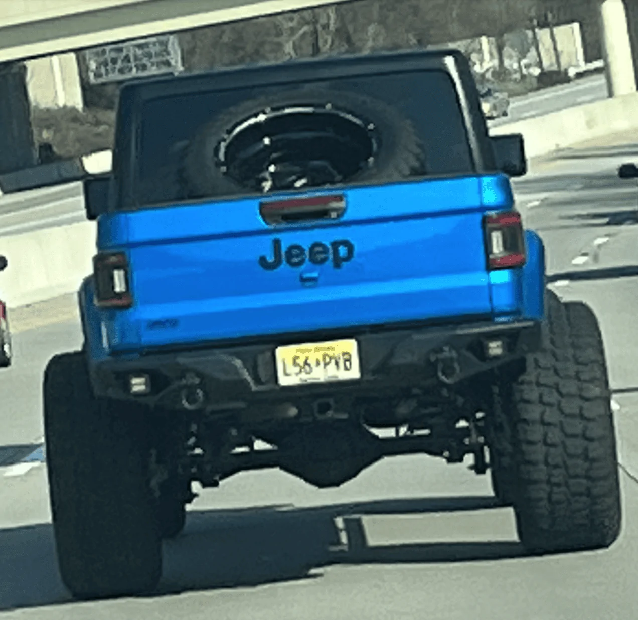 Jeep Gladiator Does a inch make a difference? 1669385682352