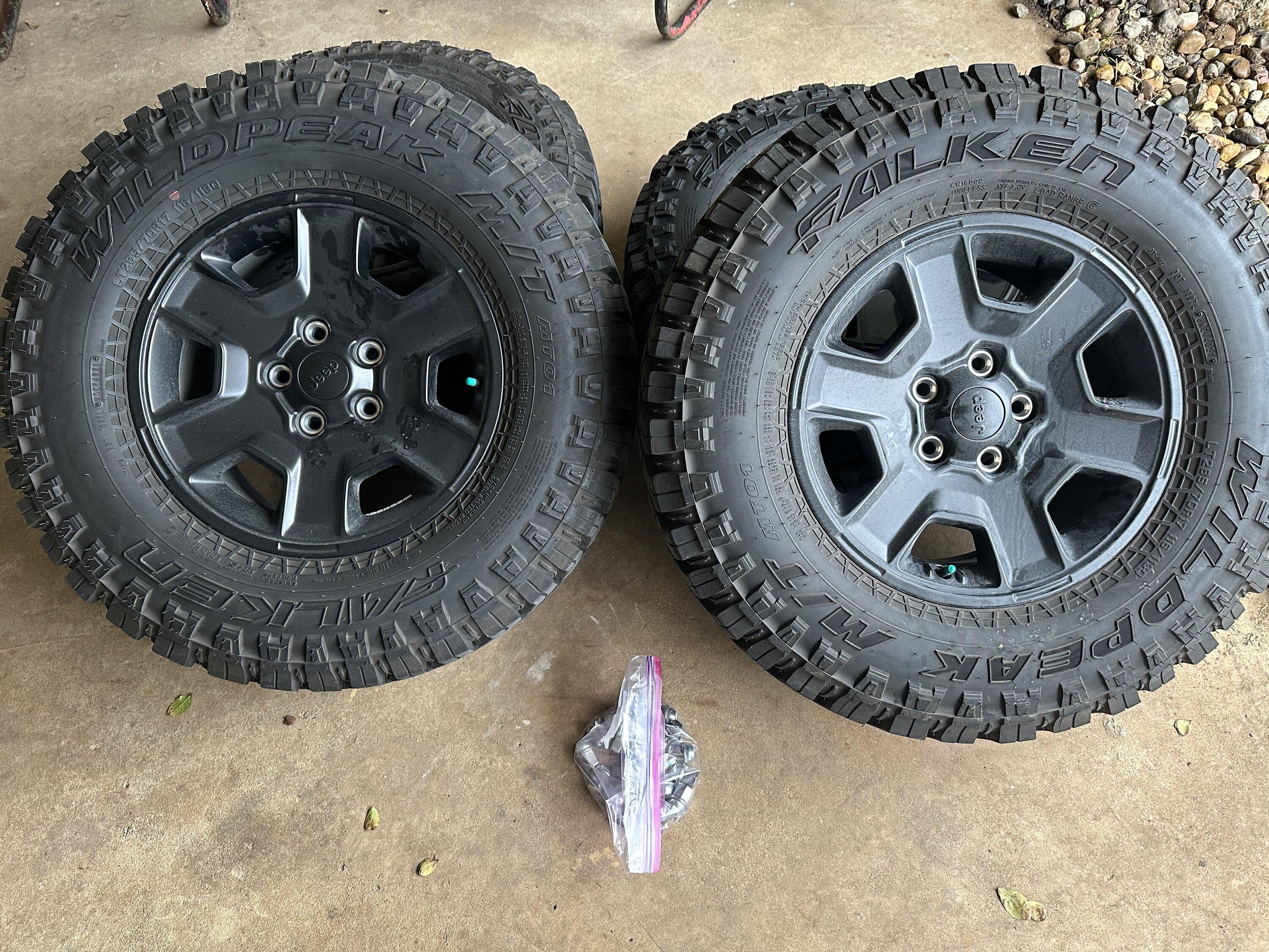 Jeep Gladiator Mojave Take offs Price drop 82B00170-F19F-4279-872F-35F36B47E136