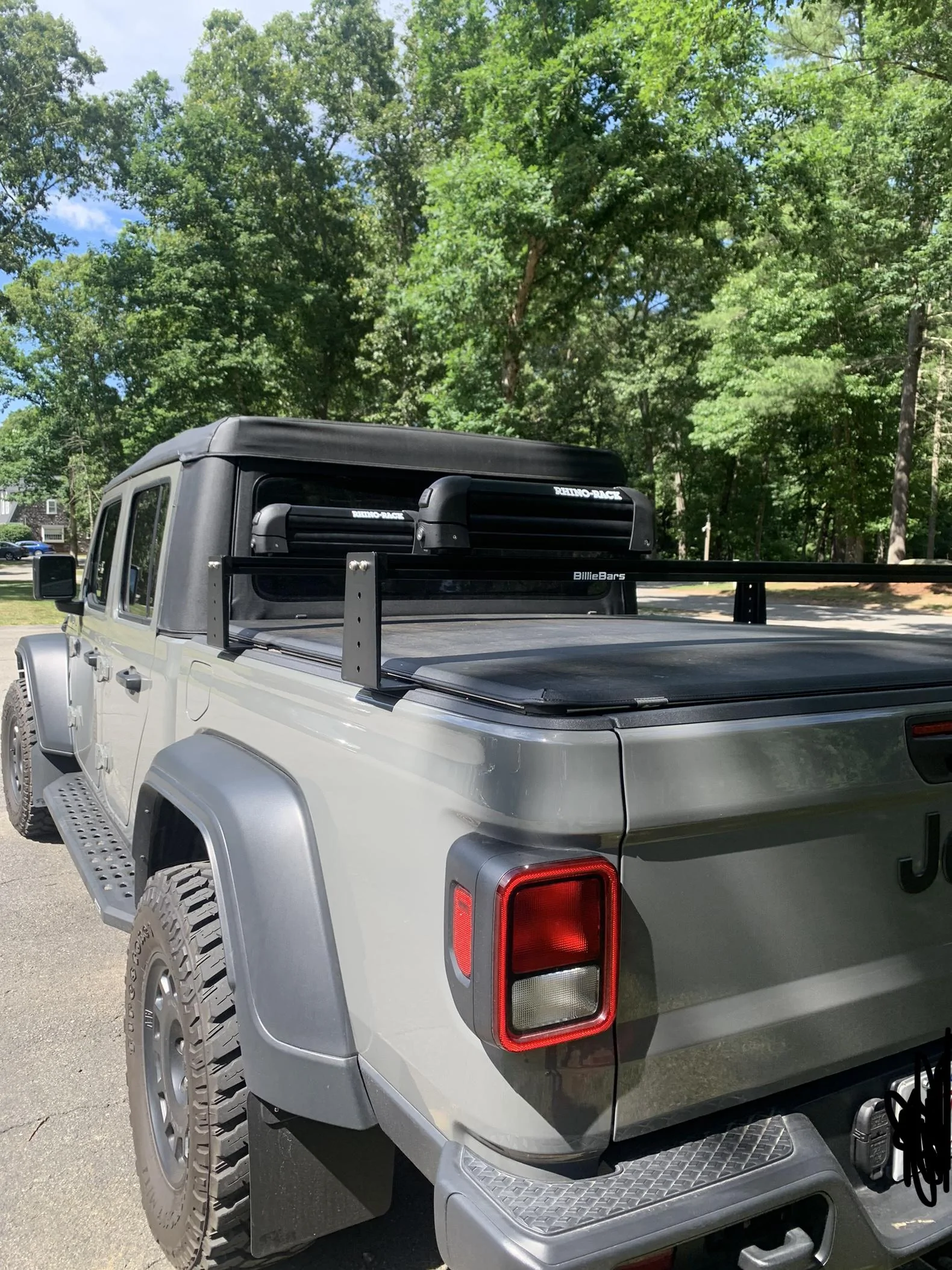 Jeep Gladiator Billie Bars w/accessories $300 bb6A57EEA6-5CFF-4D25-BA08-3F40AC047AAA