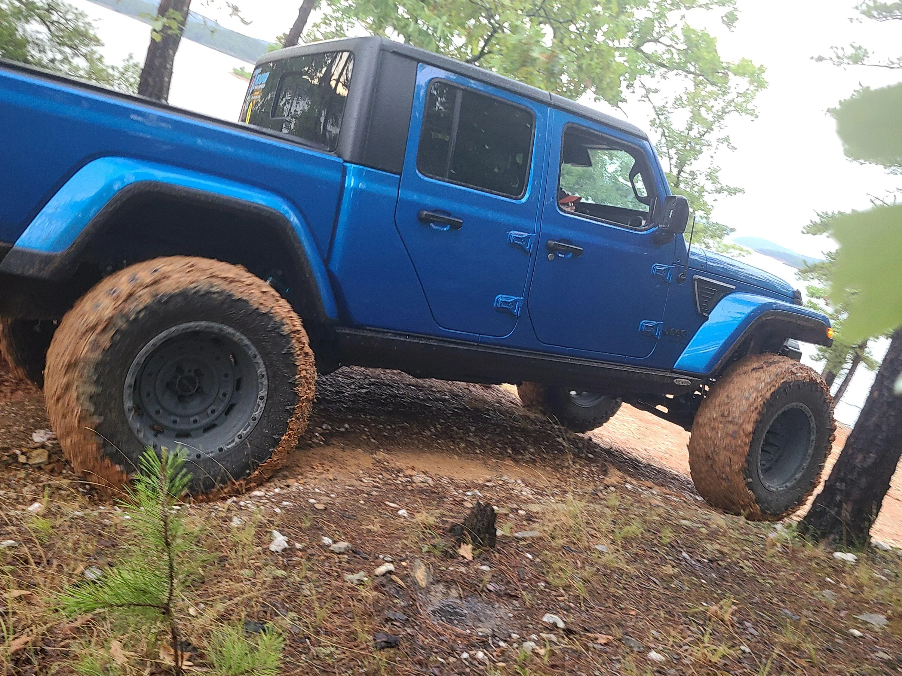 Jeep Gladiator Does a inch make a difference? 20220730_160400