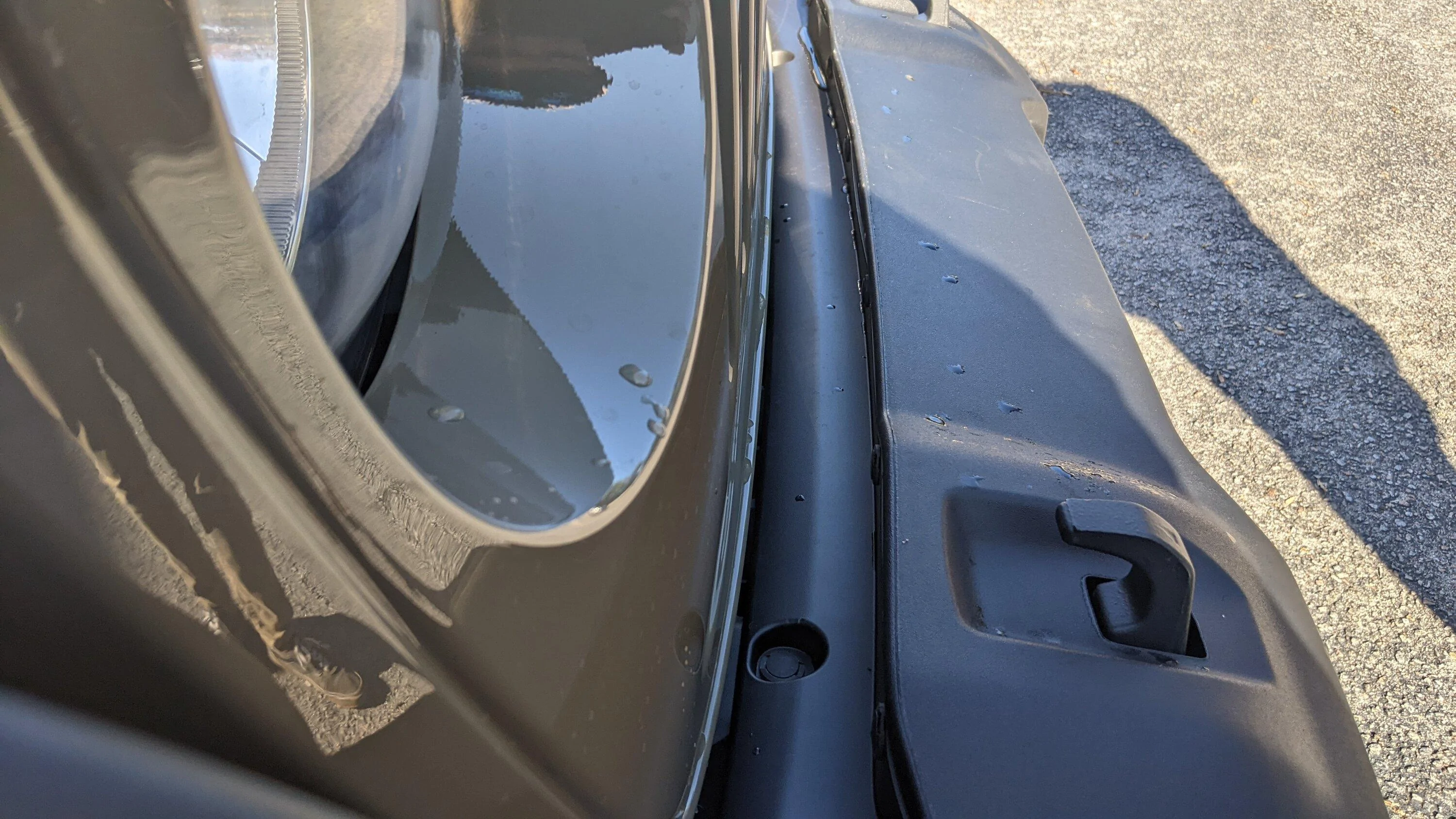 Jeep Gladiator Jeep dealership won't check mechanical damage until finished with body work PXL_20221118_150259594