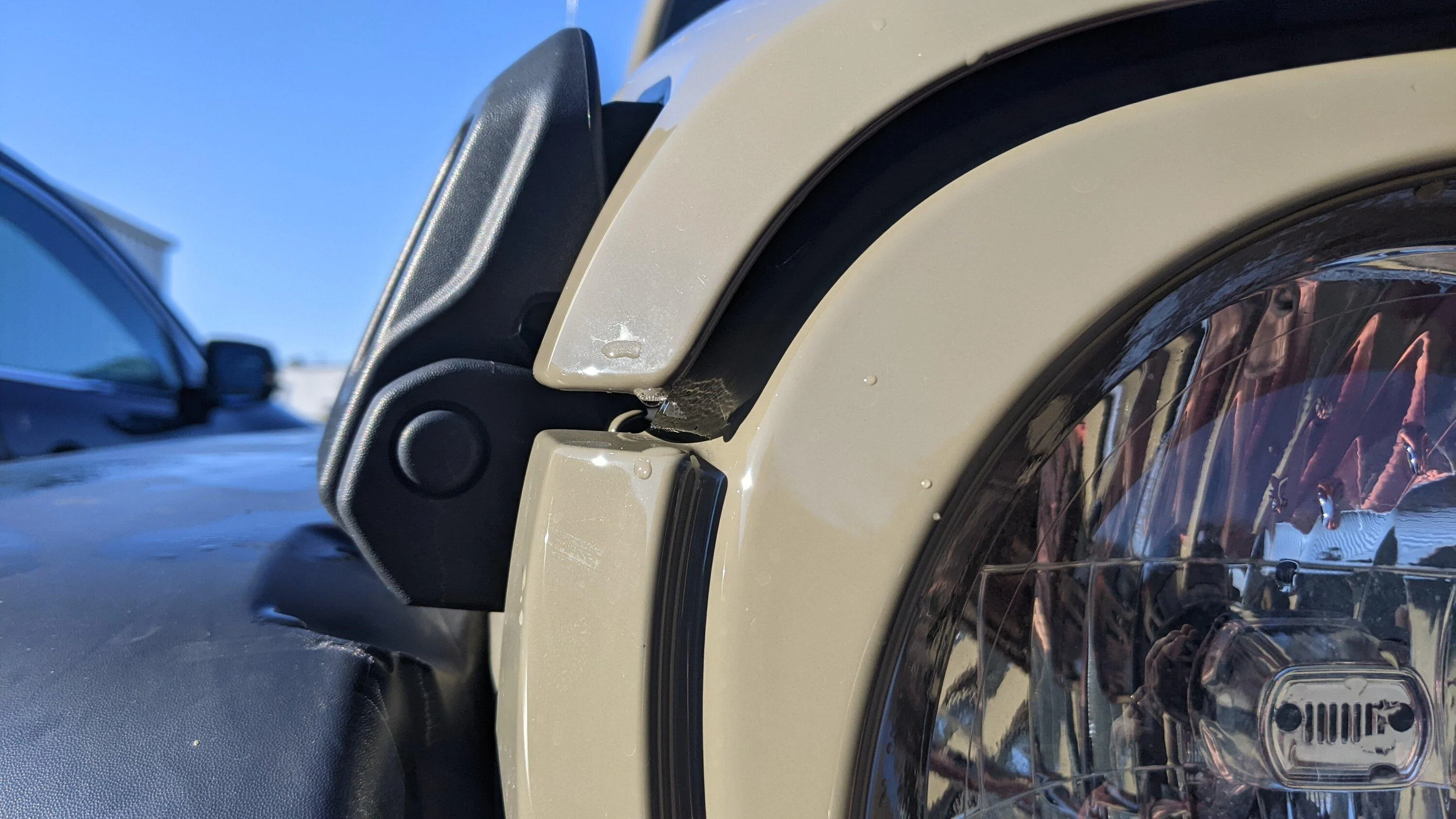 Jeep Gladiator Jeep dealership won't check mechanical damage until finished with body work PXL_20221118_143512932.MP