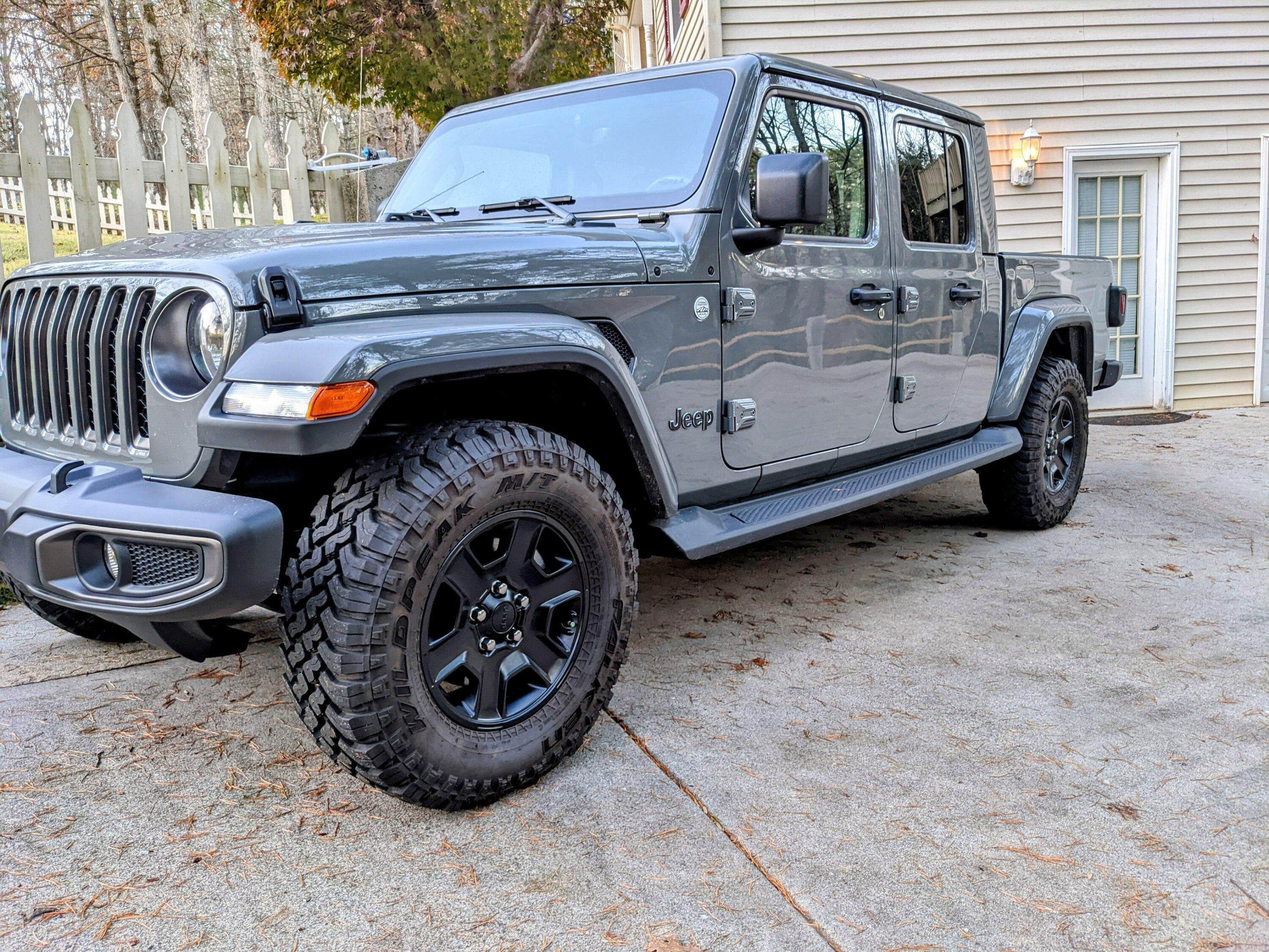 Jeep Gladiator Jk wheels on overland PXL_20221116_222244298~2
