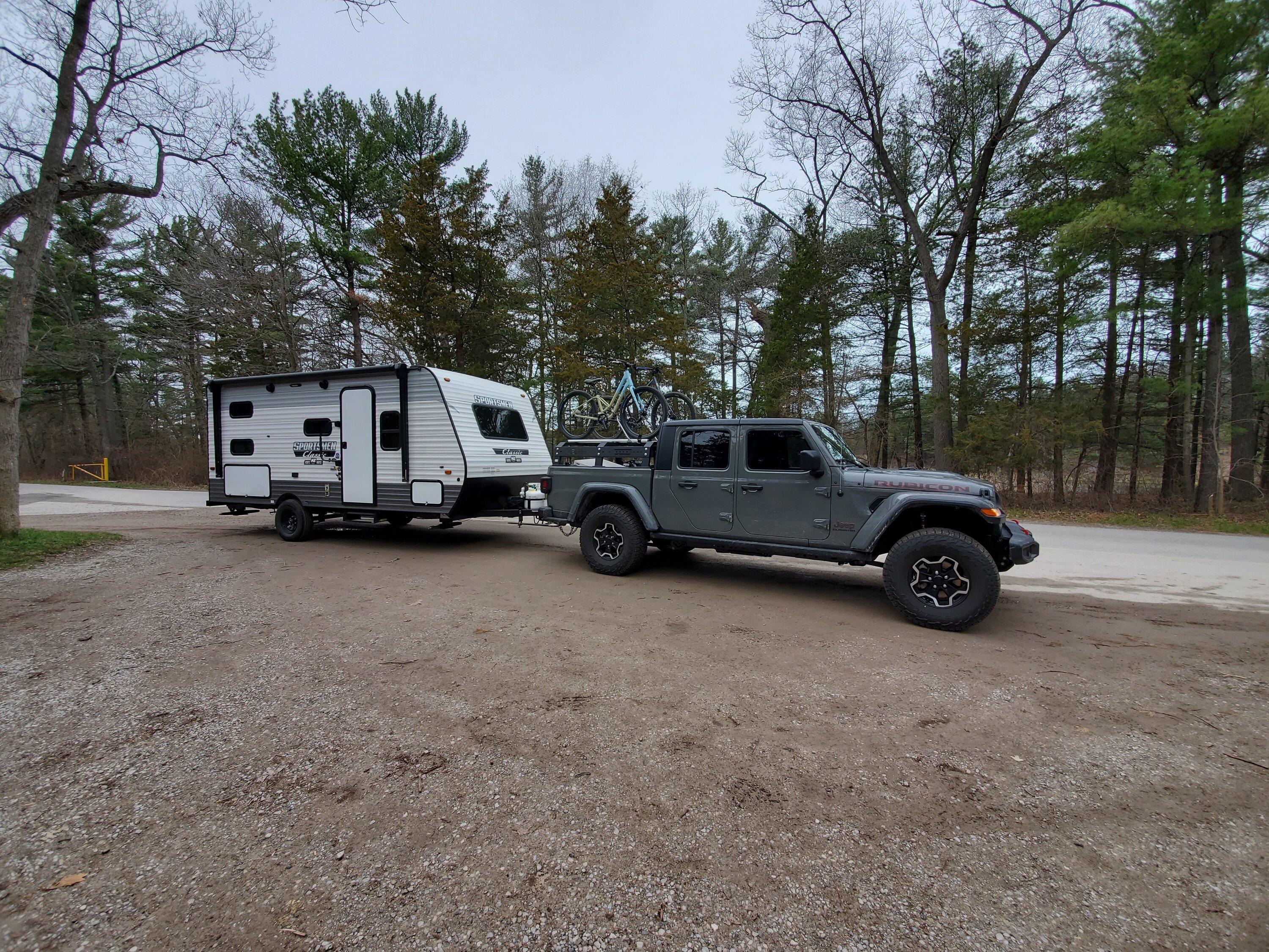 Jeep Gladiator Gladiators and Camper Pictures 20220501_134827