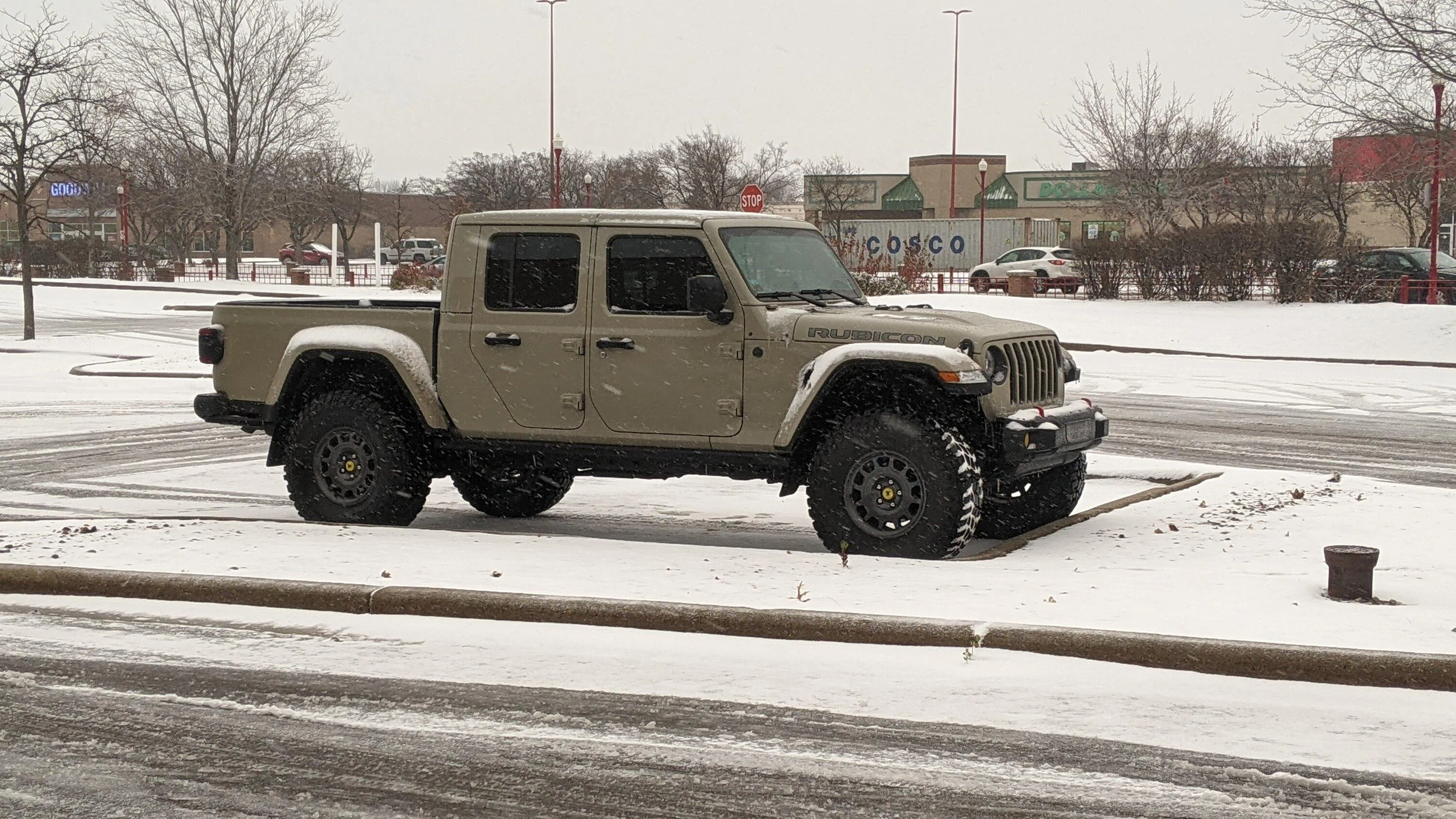 Jeep Gladiator I Love Winter... Post Your Snow Pics ❄️ ? PXL_20221114_214106797