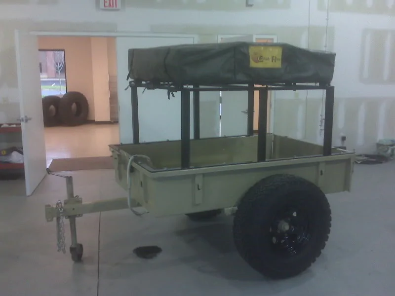 Jeep Gladiator 4x6 Adventure/Jeep trailer (1947 David Bradley). IMG00366