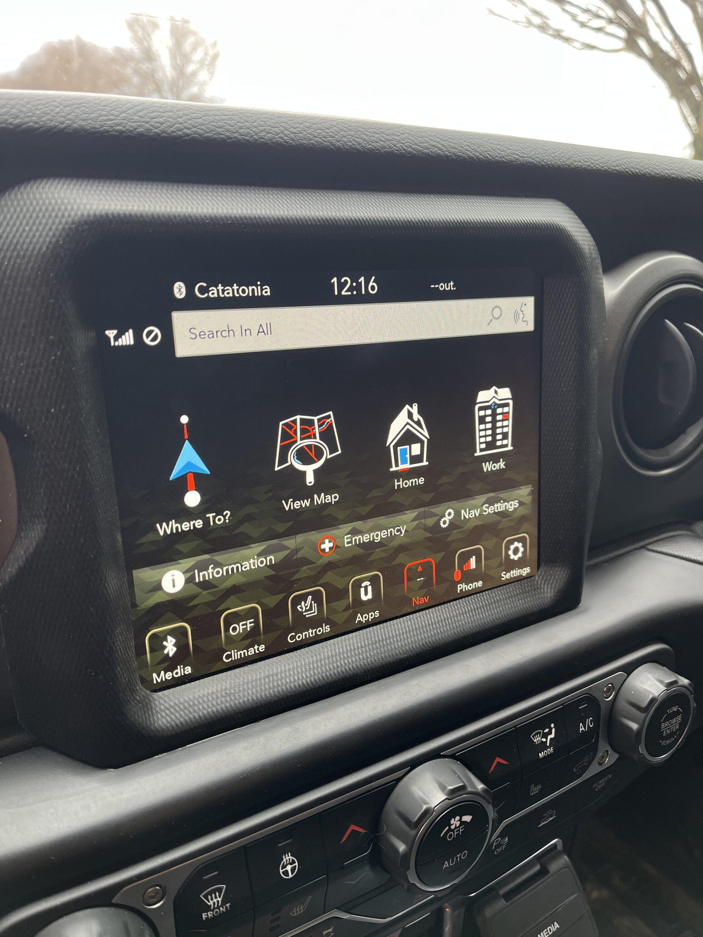 Jeep Gladiator 2021 sport s max tow $45,000 9FFE7324-D038-45AA-B5F3-3E2DCF7F5021