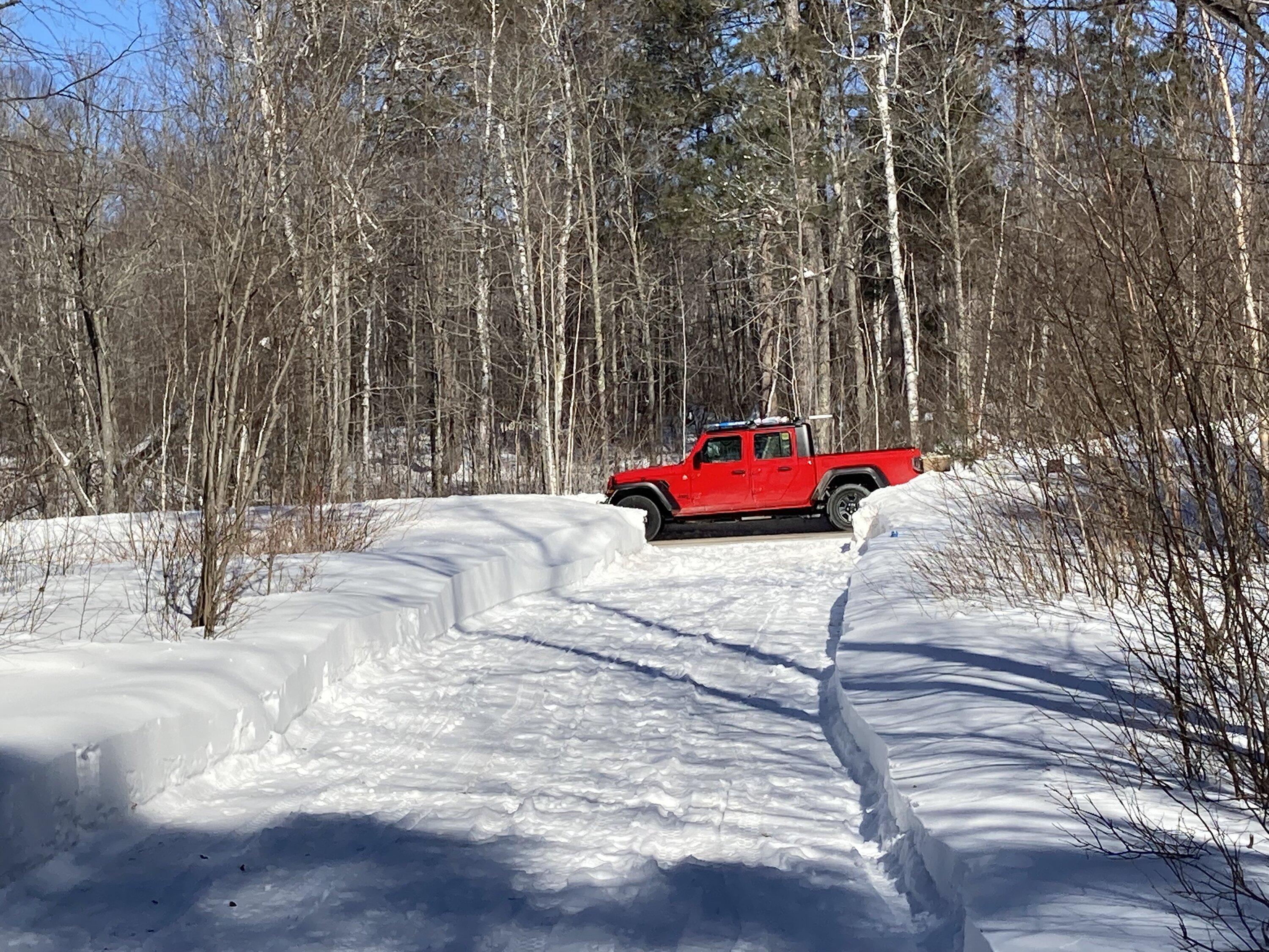 Jeep Gladiator I Love Winter... Post Your Snow Pics ❄️ ? tempImage8XGKHV