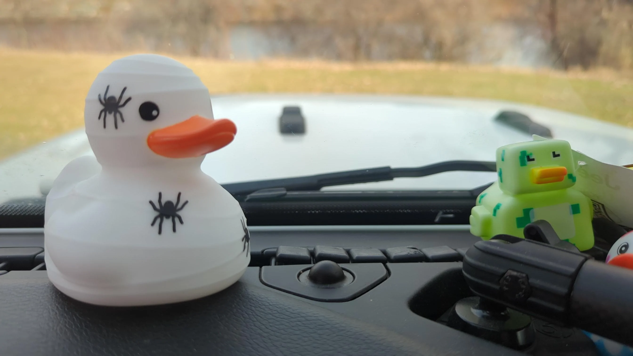 Jeep Gladiator PSA Dash ducks causing auto dimming issue on dash lights 1669662263267167100287720552015