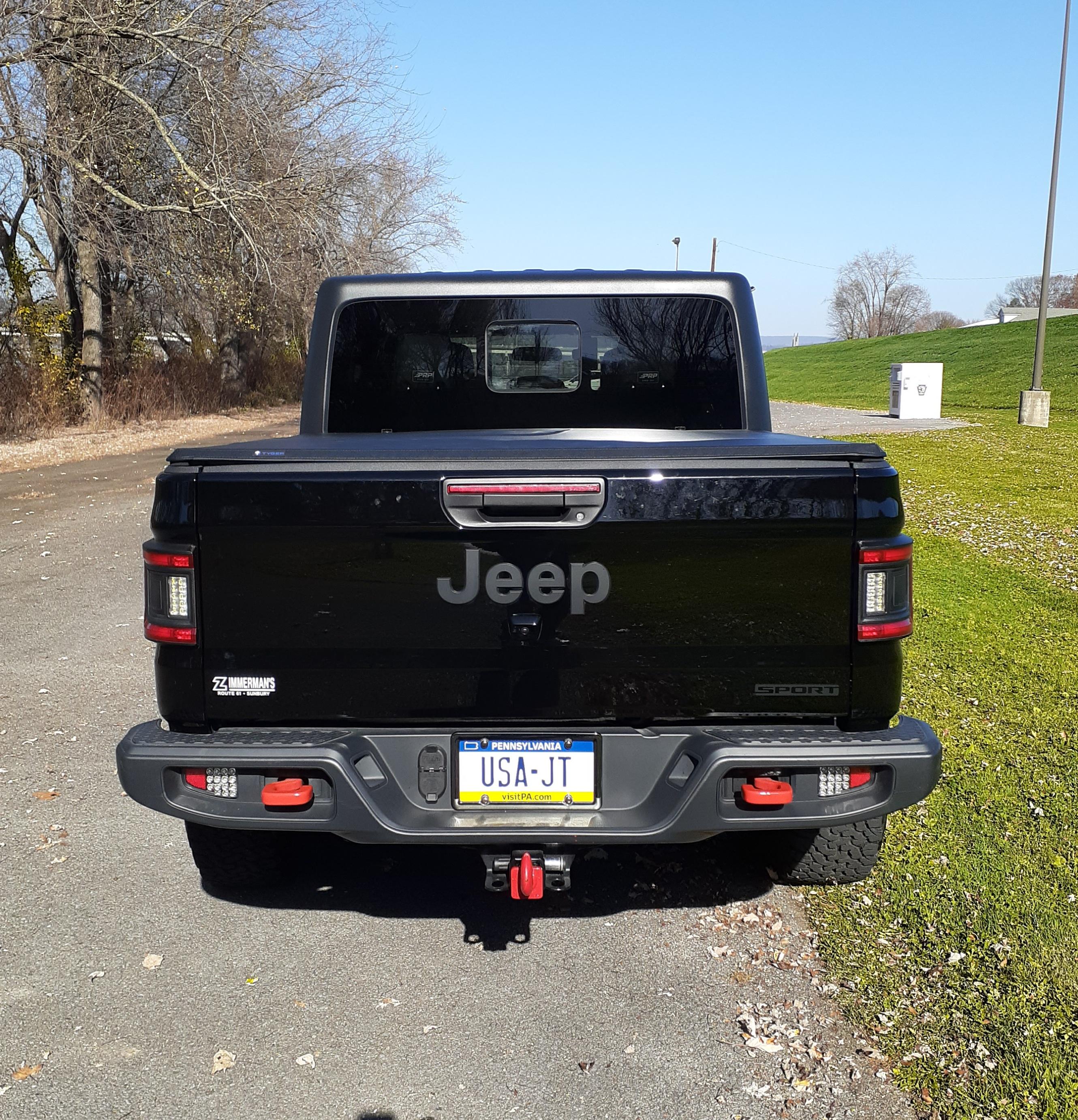 Jeep Gladiator What kind of plug do you keep in your rear end? 20221110_112000