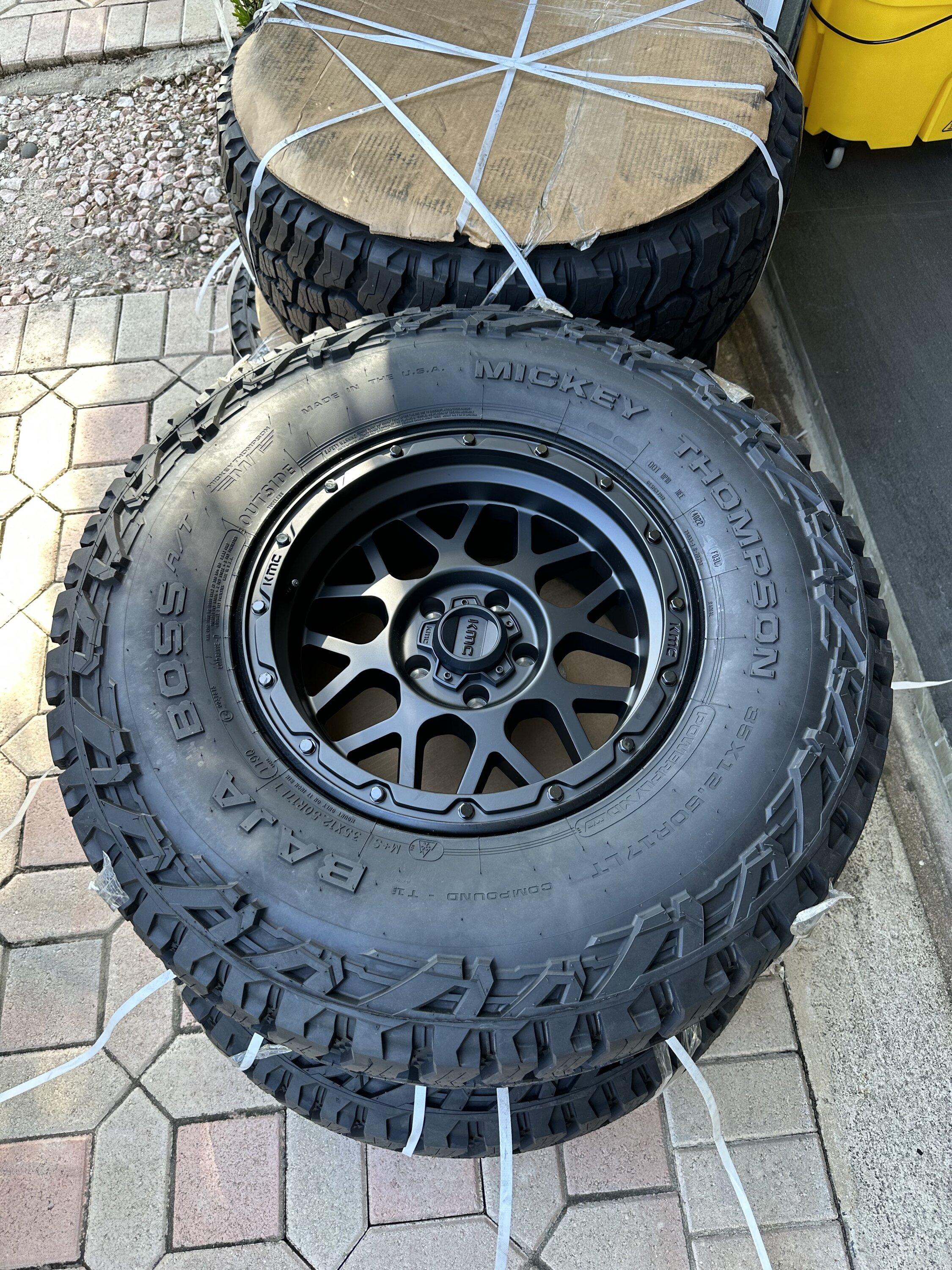 Jeep Gladiator Completed 35" Tires on 2022 Sport S - Stock suspension - 3.73 gears with pictures IMG_2165
