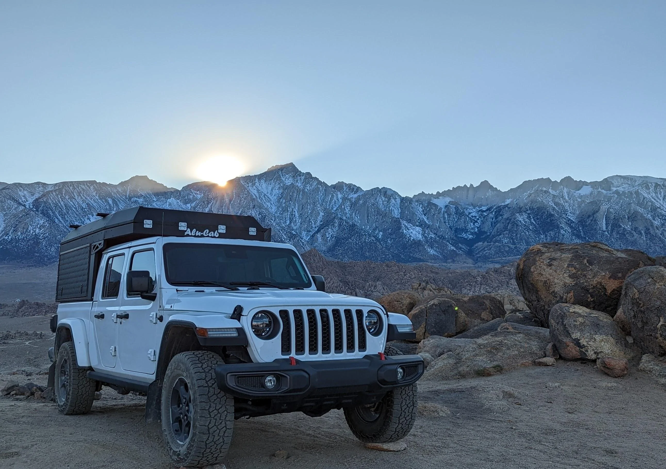 Jeep Gladiator Alu-Cab Canopy Camper Roll Call PXL_20221126_233749955.PORTRAIT_065631