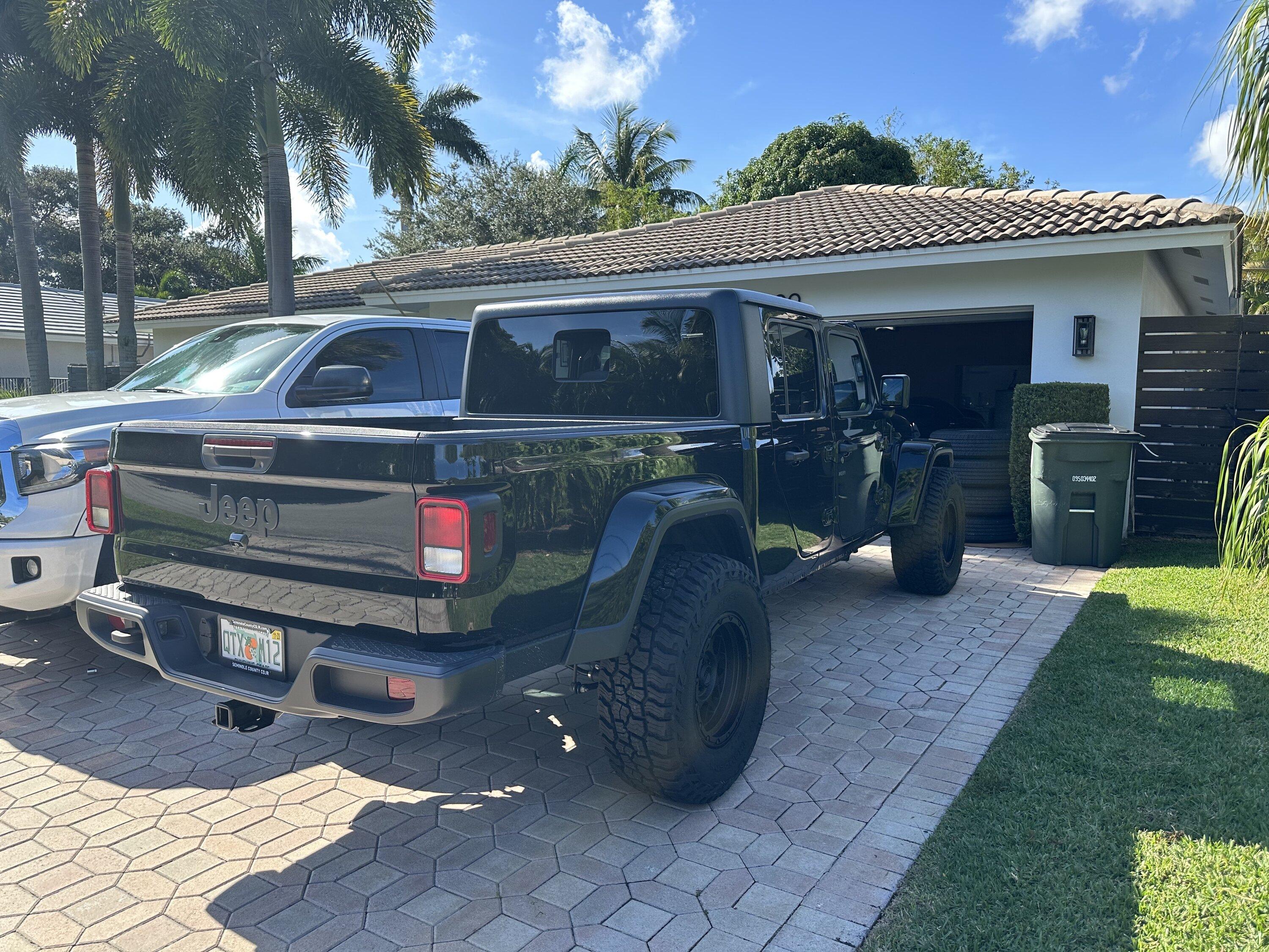 Jeep Gladiator Completed 35" Tires on 2022 Sport S - Stock suspension - 3.73 gears with pictures IMG_2176