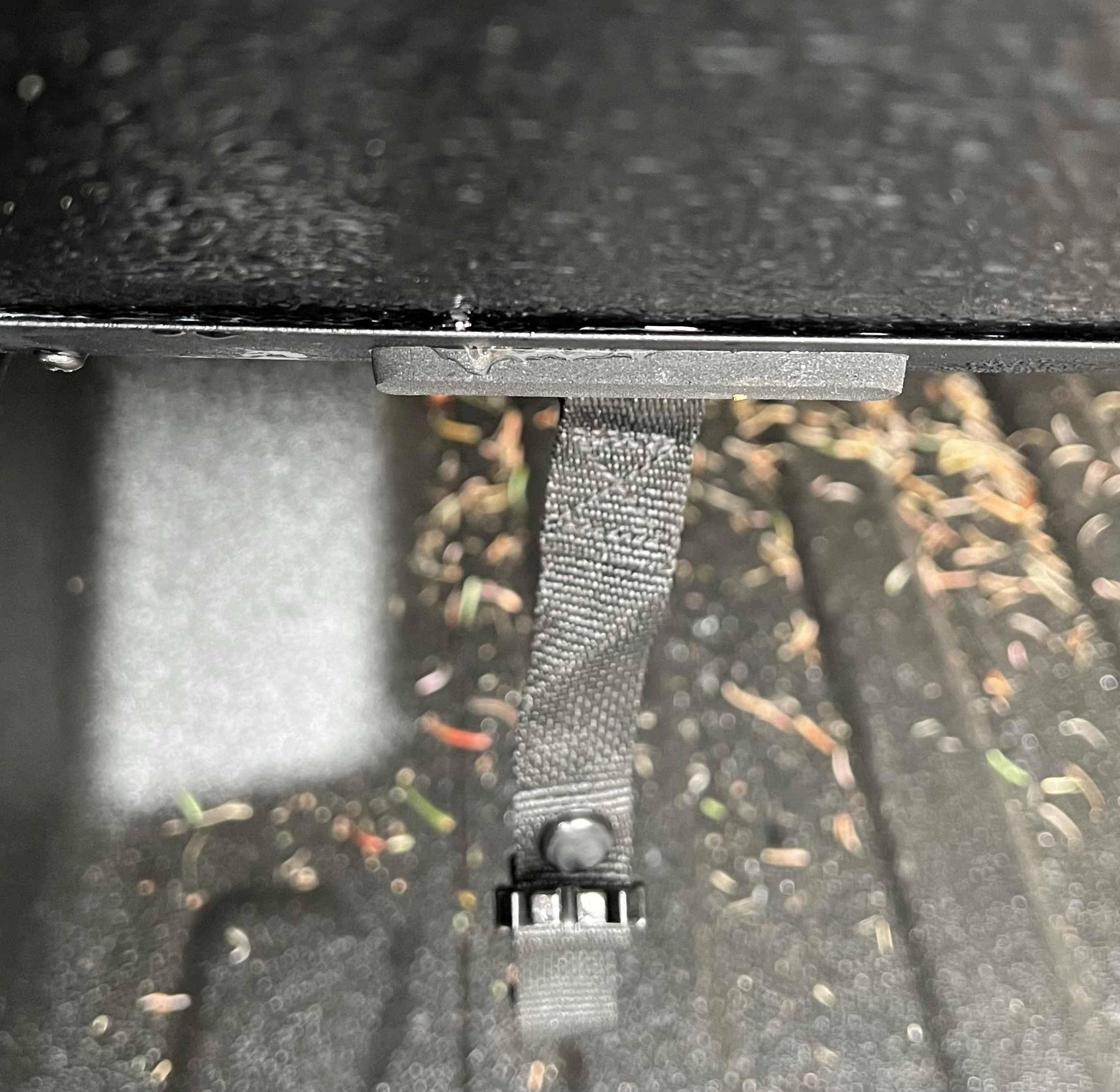Jeep Gladiator Advice for leaky tonneau IMG-9043
