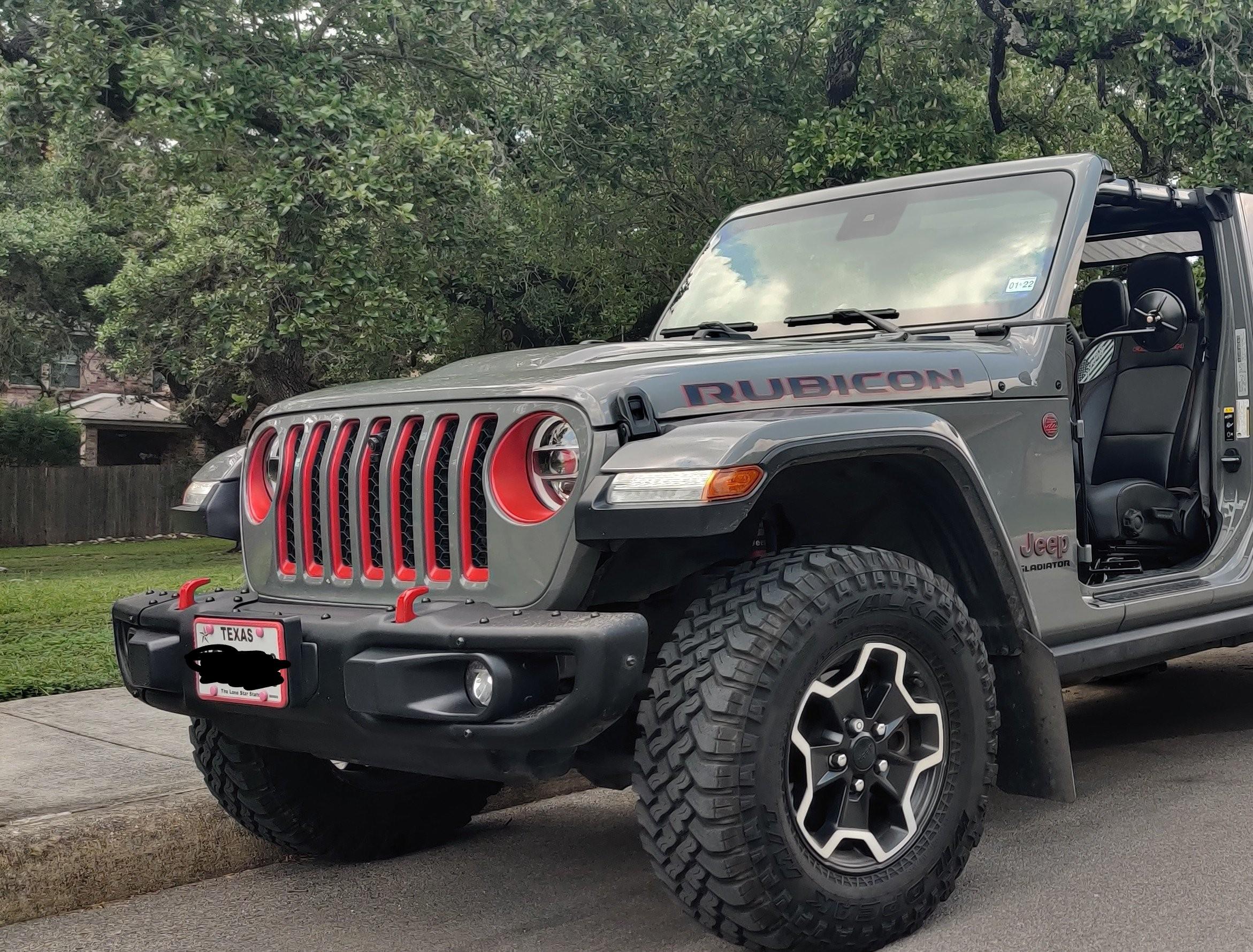 Jeep Gladiator Remove silver inserts from Overland grill IMG_20220531_124503_2