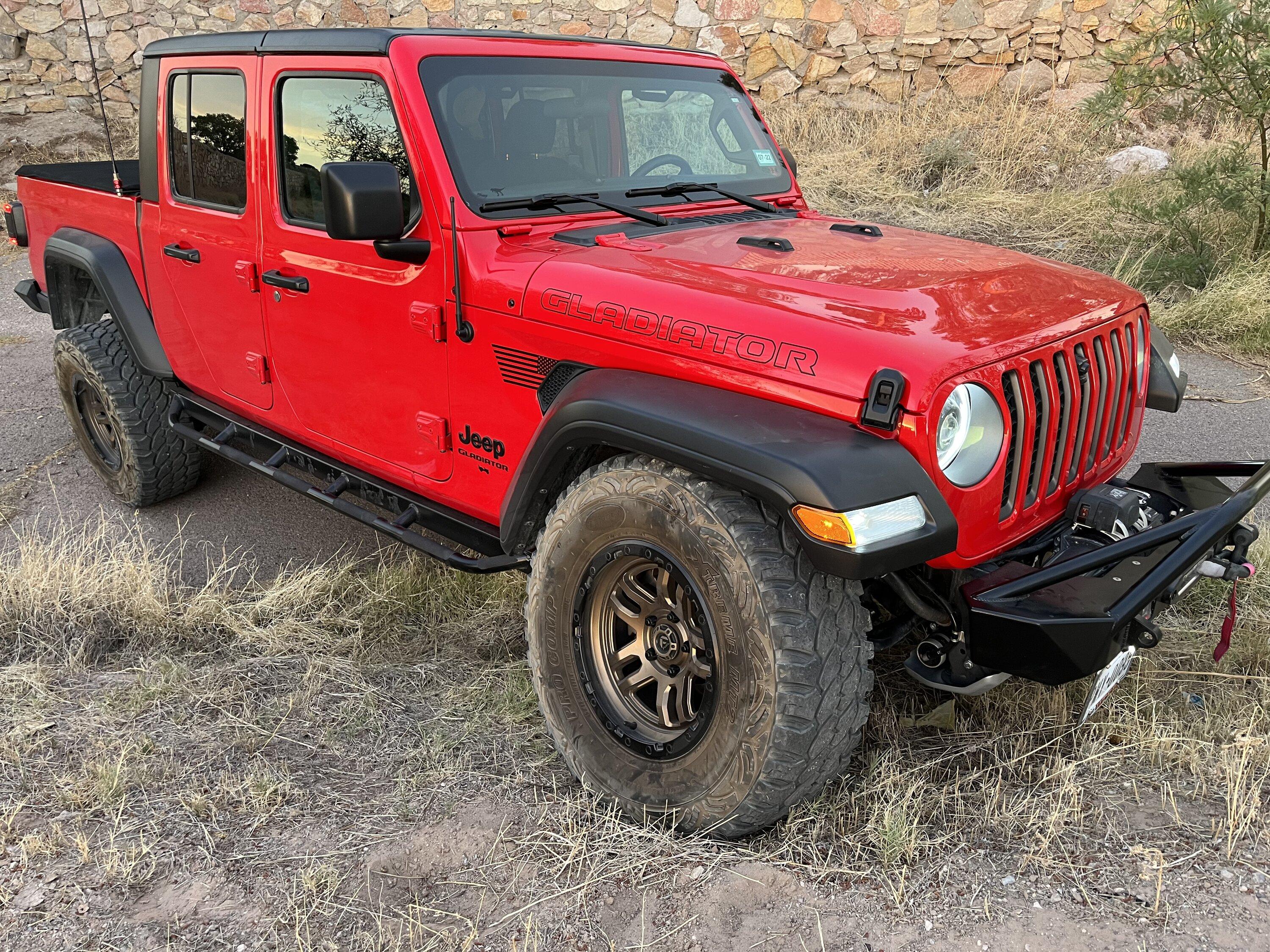 Jeep Gladiator Black Friday + Cyber Monday aftermath thread -- what did you buy your Gladiator? ? IMG_4962.JPG