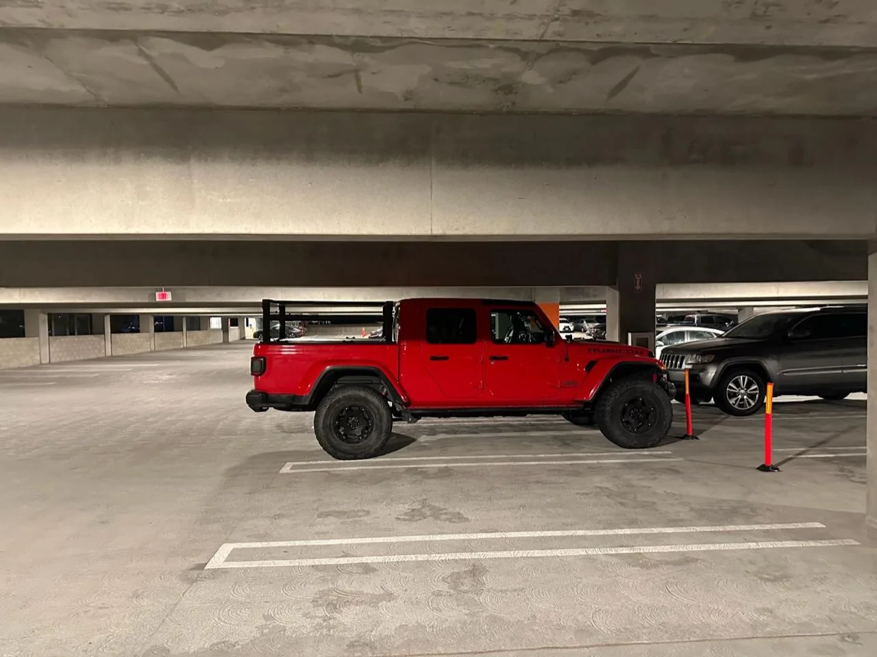 Jeep Gladiator DIY Aluminum Extrusion T Slot Rack for BAK Revolver x4s B4E5EE44-DBD8-4FF0-BE0E-ED039F2F8493