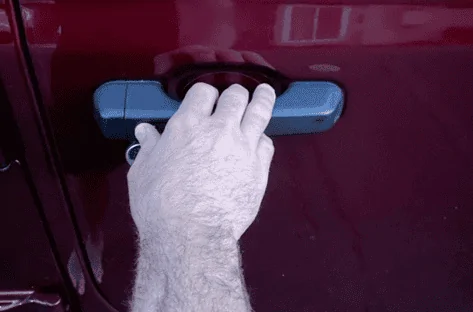 Jeep Gladiator Delay before locking doors works when using proximity key 1669990527555