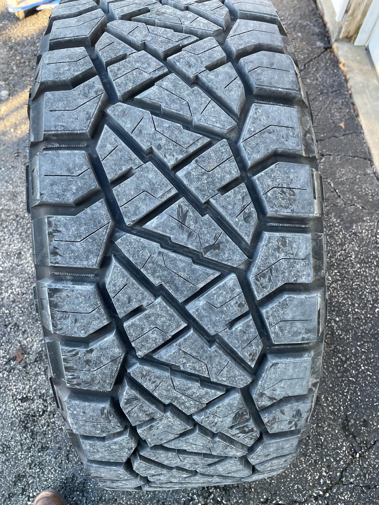 Jeep Gladiator 37/13.50 ridge grapplers and xd137 rims 89D1EAE7-A73F-45CD-9D1C-36870C38D43D