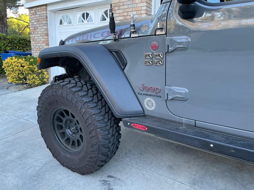 Jeep Gladiator Yokohama Geolander X-MT 5H51UC