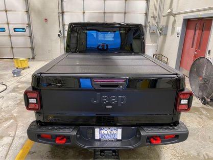 Jeep Gladiator Undercover ArmorFlex Gladiator AX32010 $1000 68ADA2CA-BA4D-4ECE-B888-8B69BE7406CD