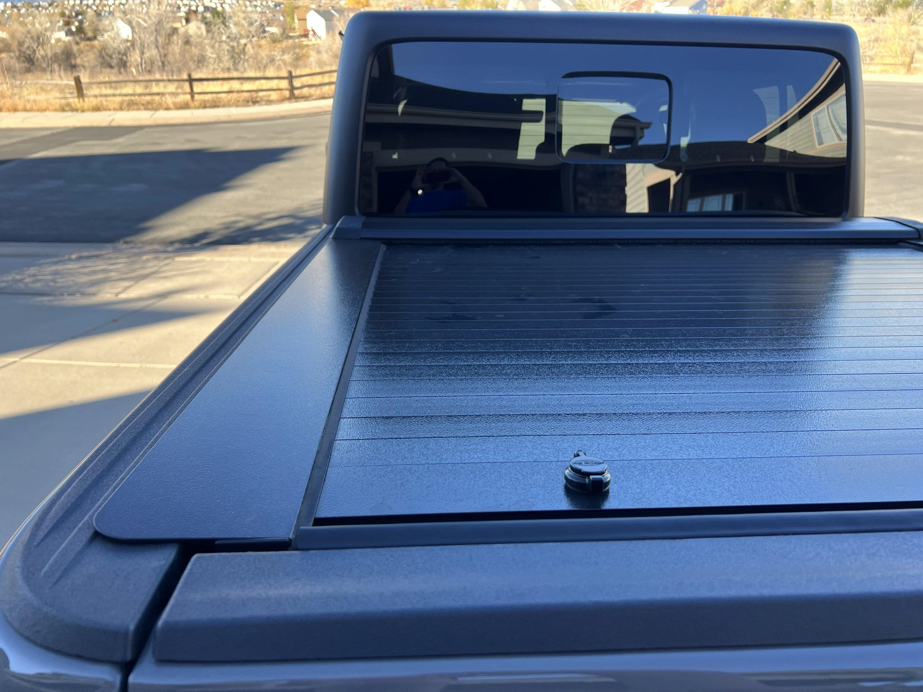 Jeep Gladiator Retractable Bed Cover 642E6774-C96A-465B-BC6F-7AA57B005D69