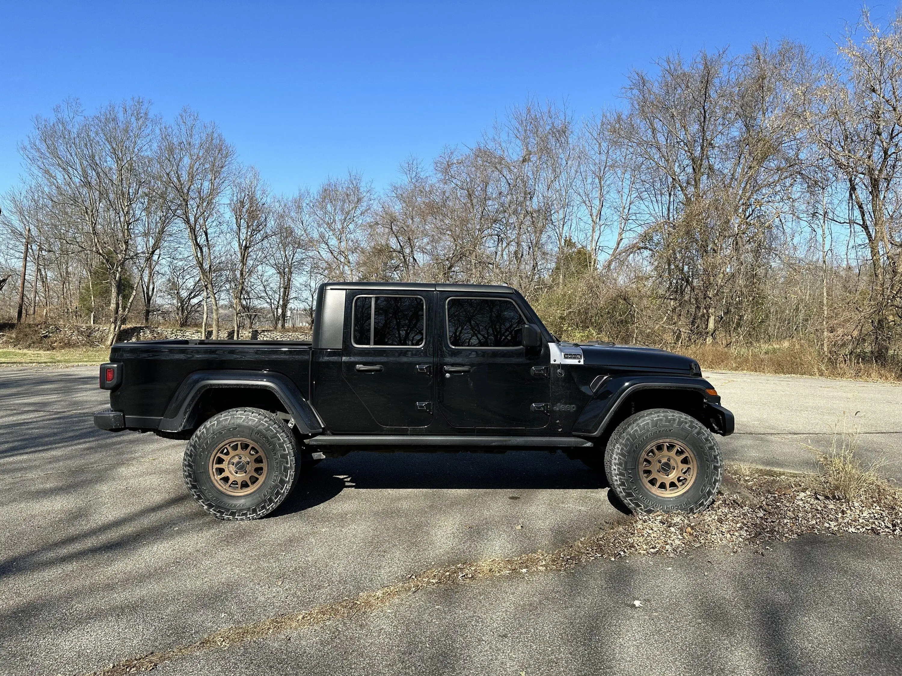 Jeep Gladiator That “tuck” though! - 37" BFG KO2 C with +25 mm Method Wheels - No Lift 001FE0F9-8424-4D73-B006-645808A07D7E