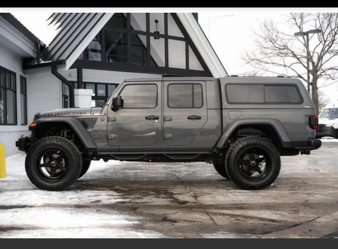 Jeep Gladiator 2021 JTRD- Part Out 8E7F70E9-662C-4040-9174-BABA61AD5ED9