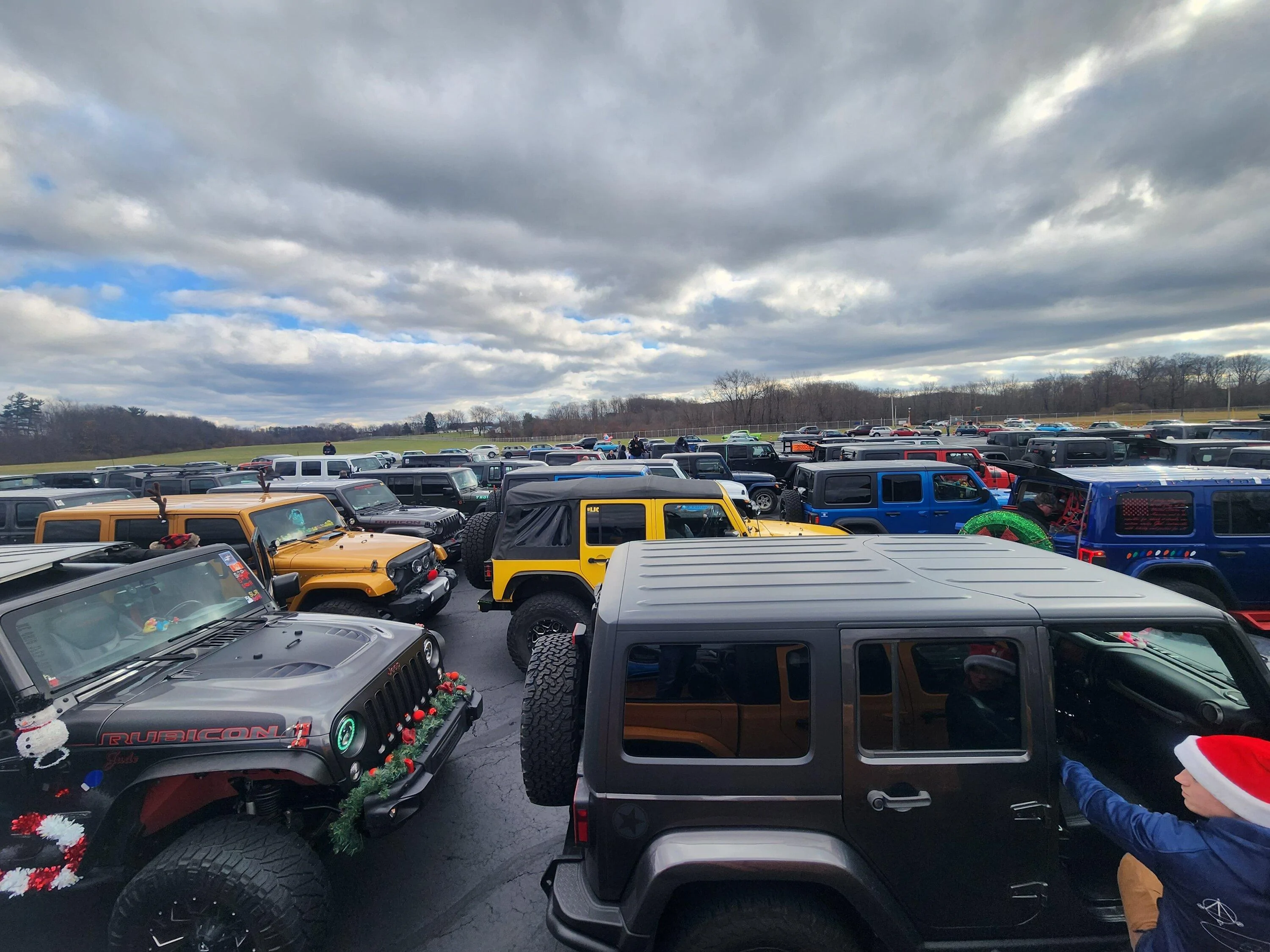 Jeep Gladiator Jeeps Parking Next To Jeeps 20221203_121640