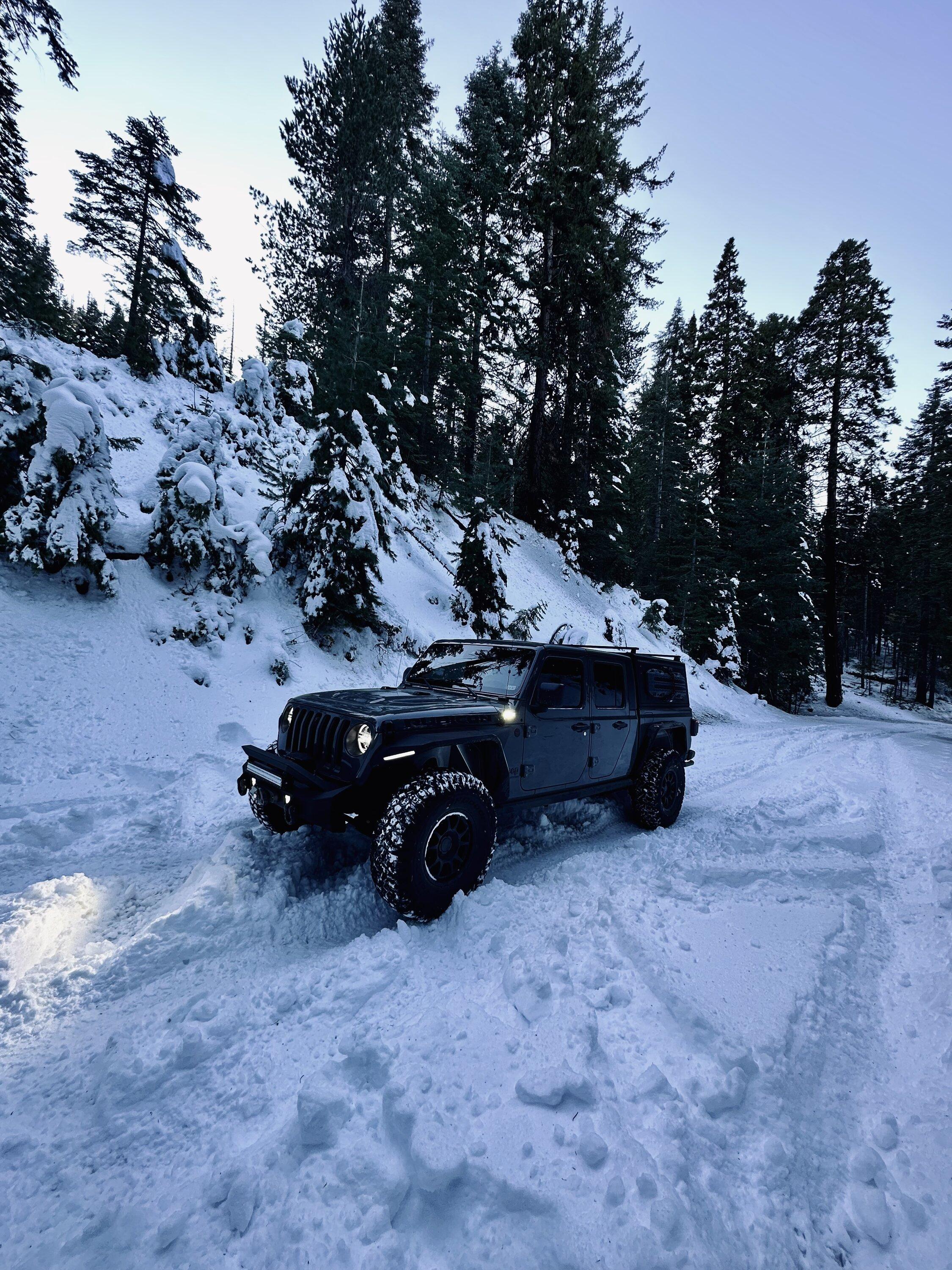 Jeep Gladiator 8500mi Winter Big Circle 2022 Survived in Gladiator 01A16D80-F93D-4427-975C-18DB48B617C7