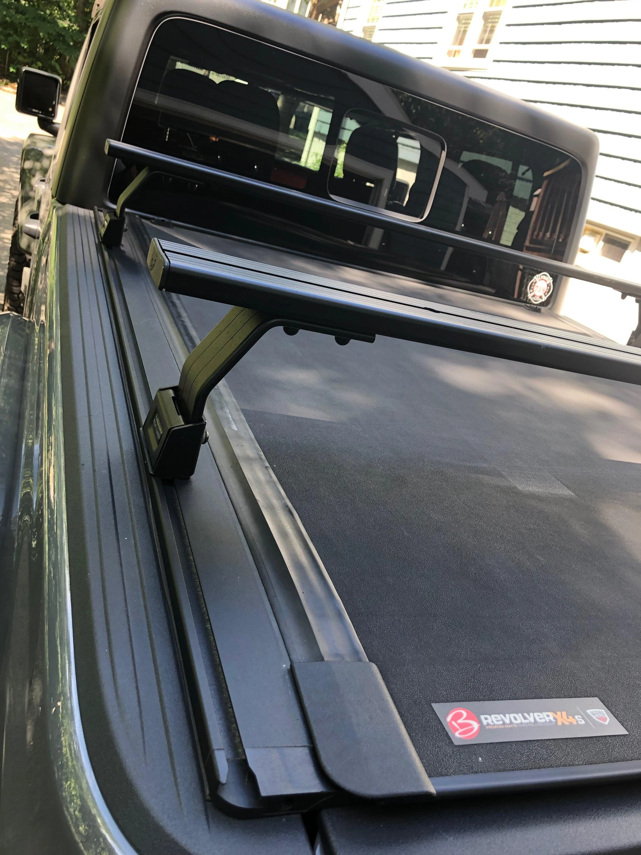 Jeep Gladiator Bak Revolver X4 vs X4s IMG_4224