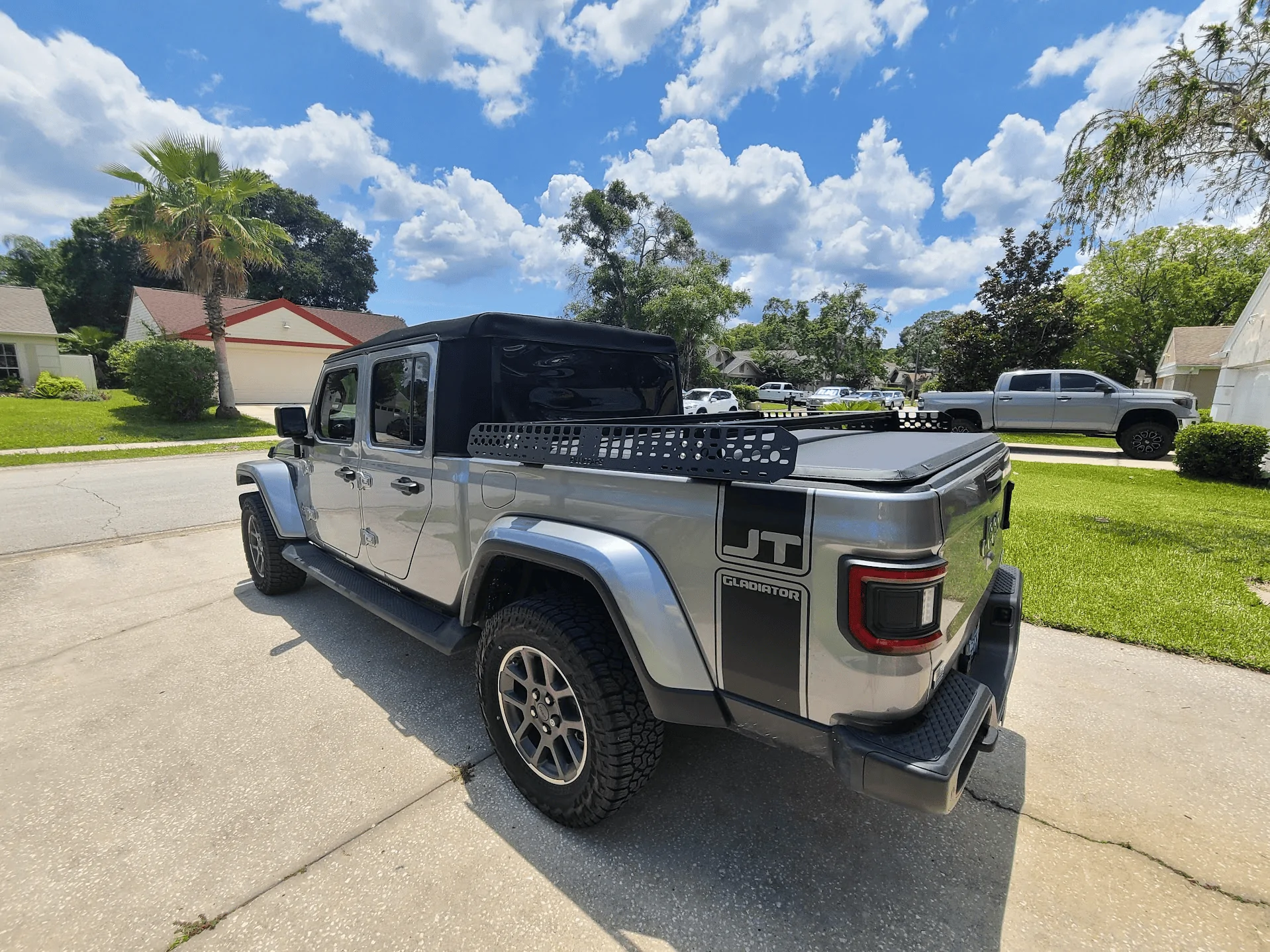 Jeep Gladiator Low profile bed racks 1670252442351