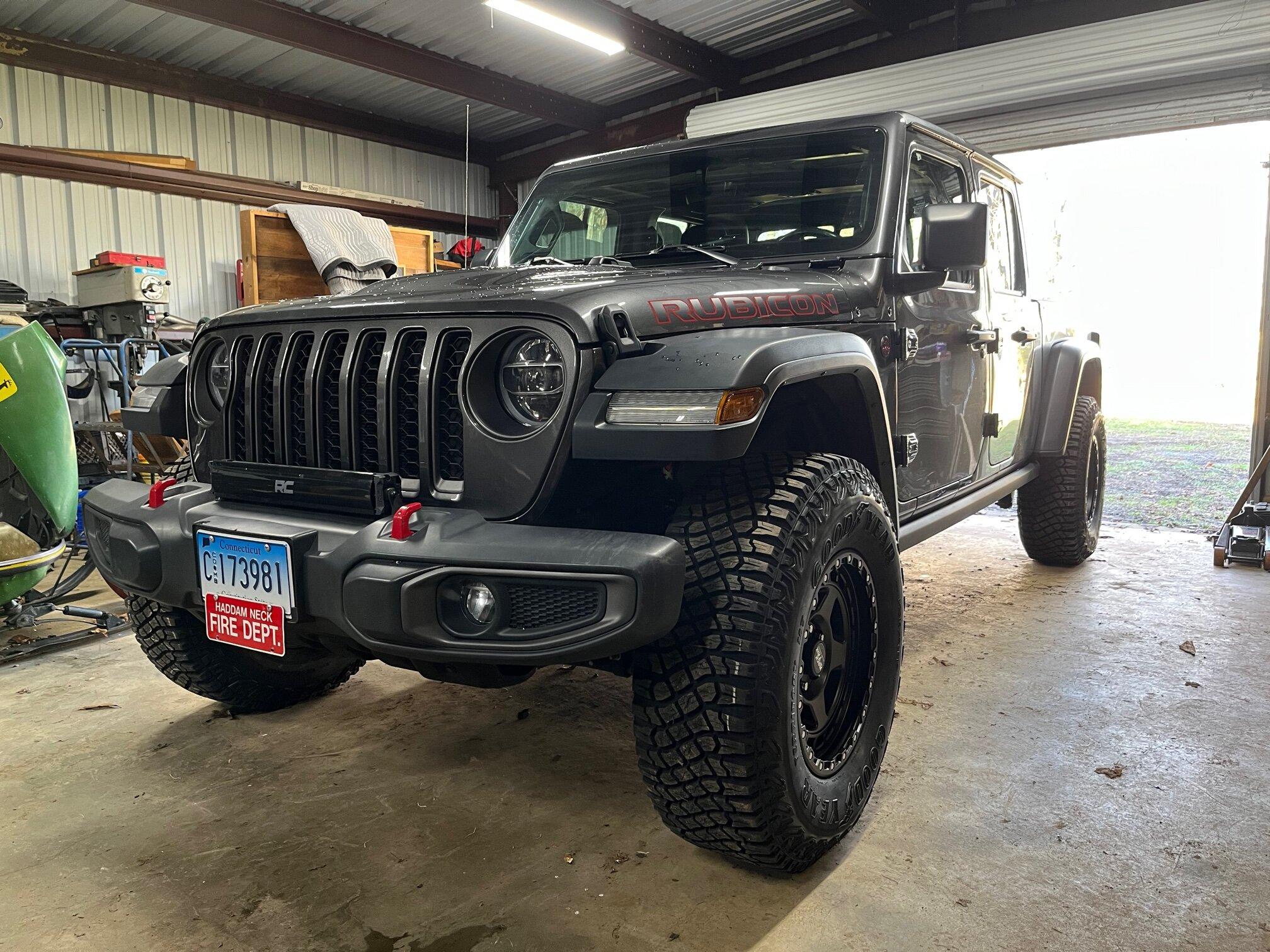 Rock Trix 17x9 et+12 with Goodyear Territory MT 315/70r17 initial ...