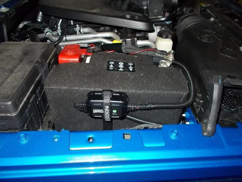 Jeep Gladiator NOCO Genius 2D Onboard Battery Charger Install DSCN4698E