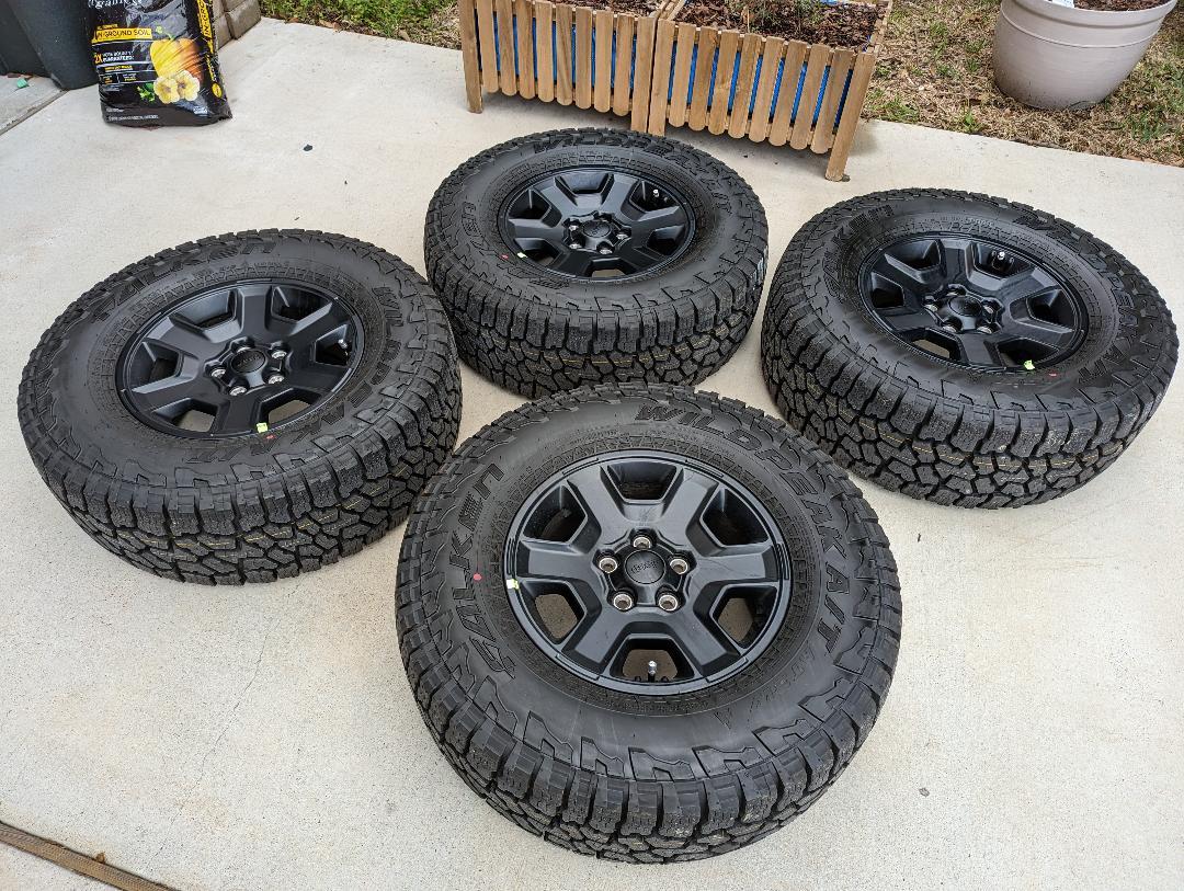 Jeep Gladiator Mojave Take-off Wheels + Tires + TPMS mojave wheel 02