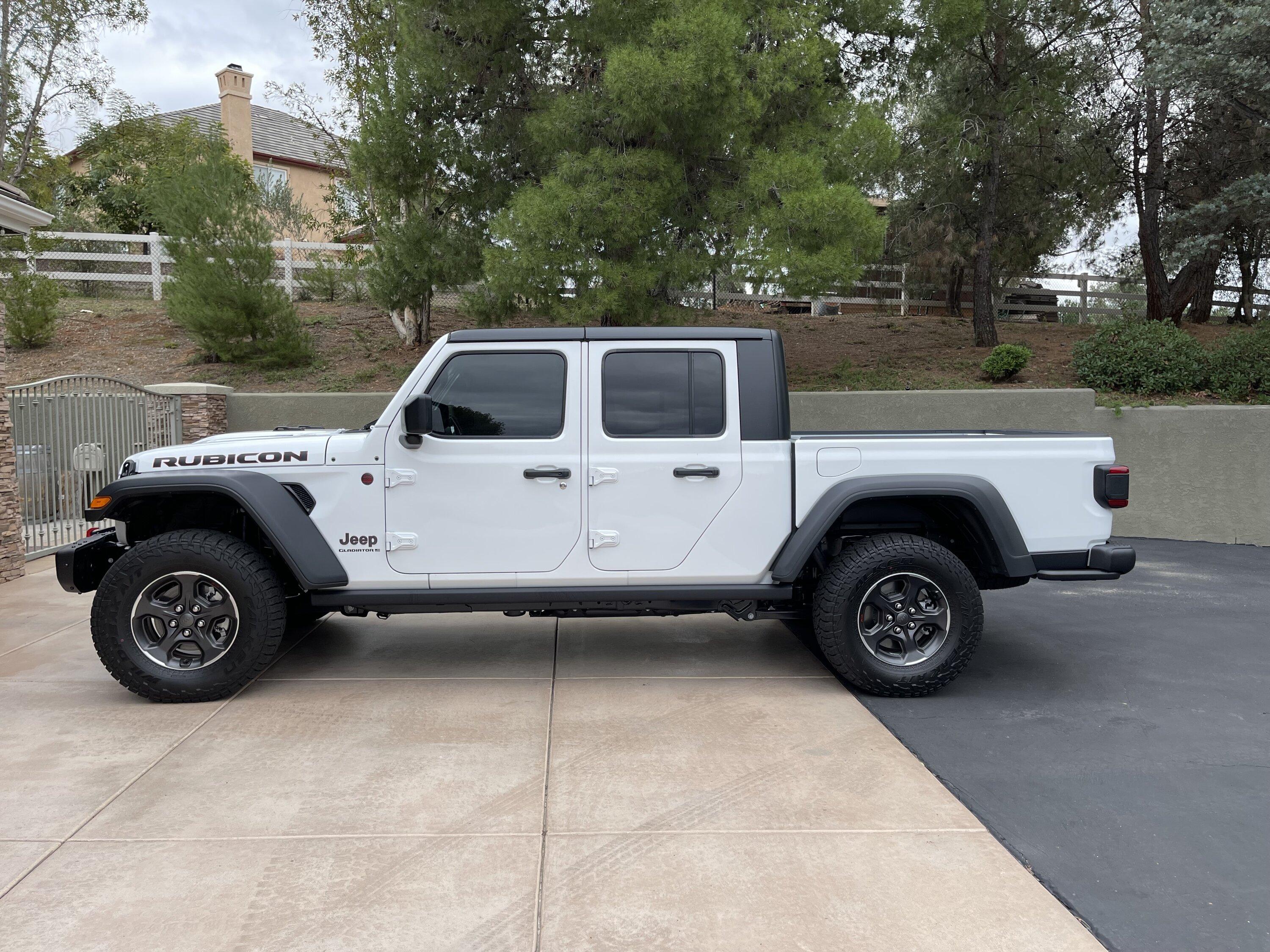 Jeep Gladiator It's happening....picking up my 37's today!!! IMG_1086