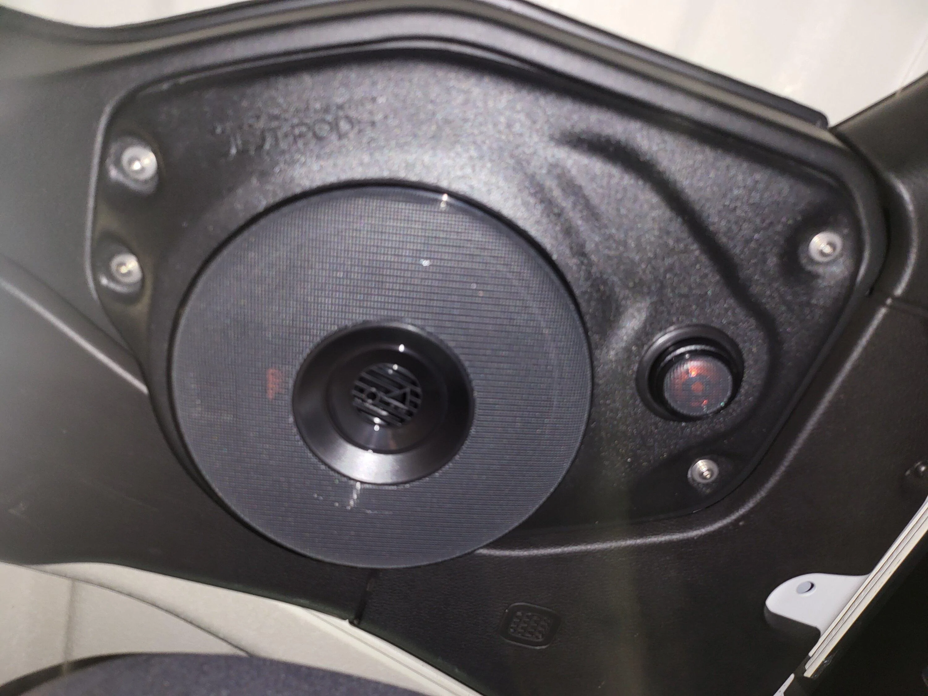 Jeep Gladiator Select Increments Pods 20221205_233408