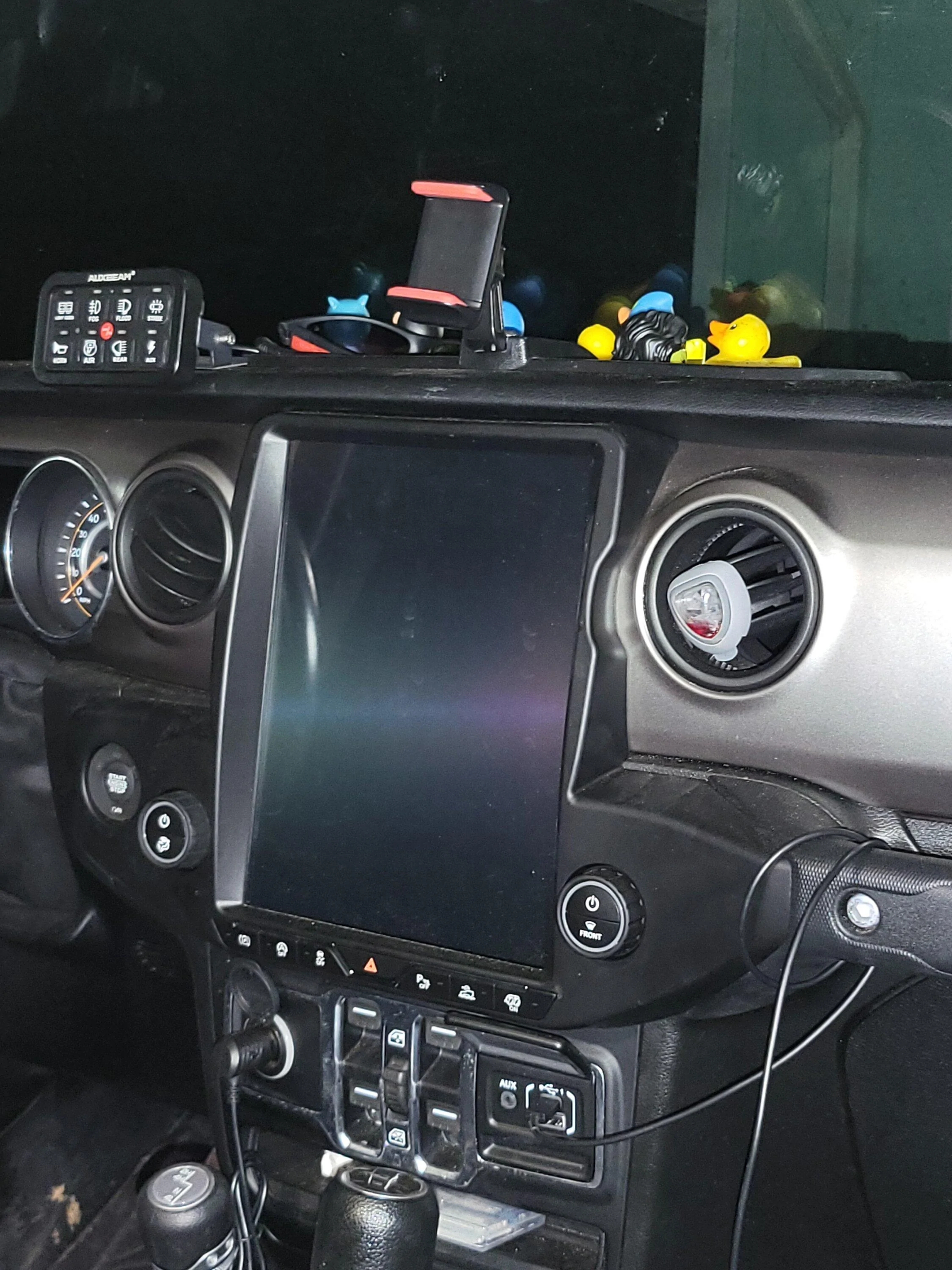Jeep Gladiator Select Increments Pods 20221205_233422