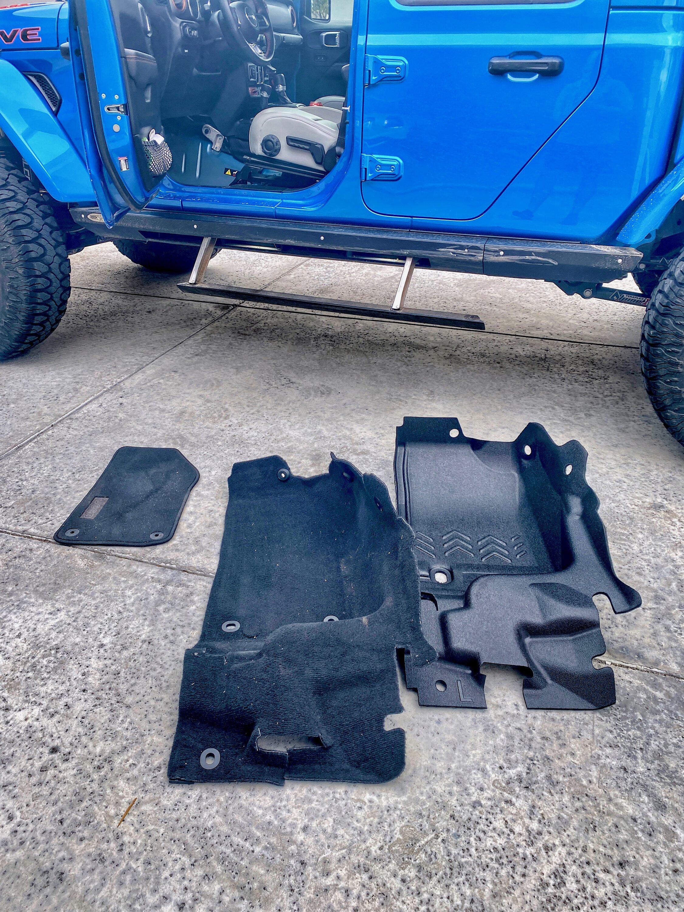 Jeep Gladiator The Blue Babe Build - 2021 HEMI 392 Swapped Mojave 18.1