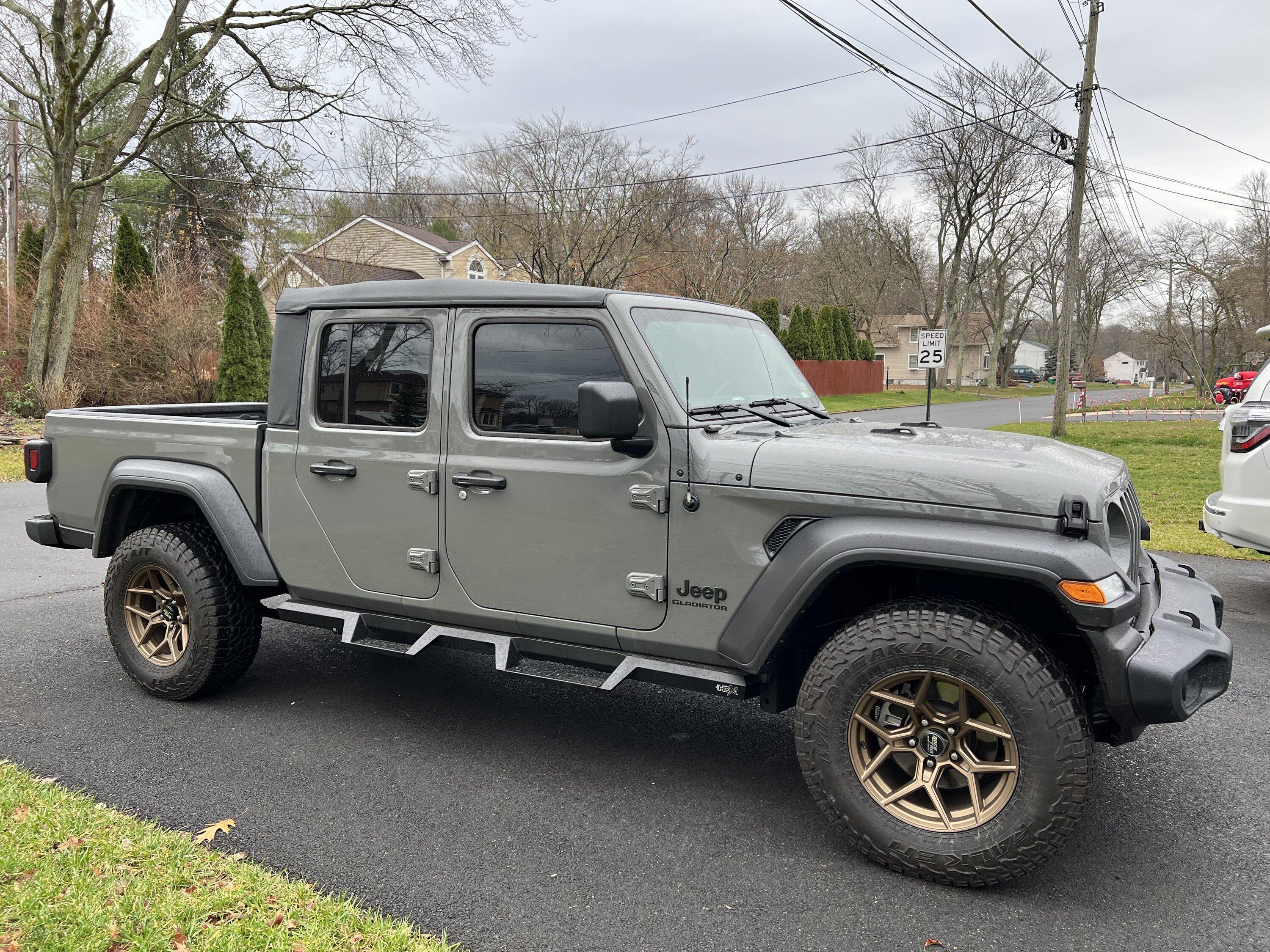 Jeep Gladiator 2022 Sting Gray Gladiator Sport Build IMG_1397