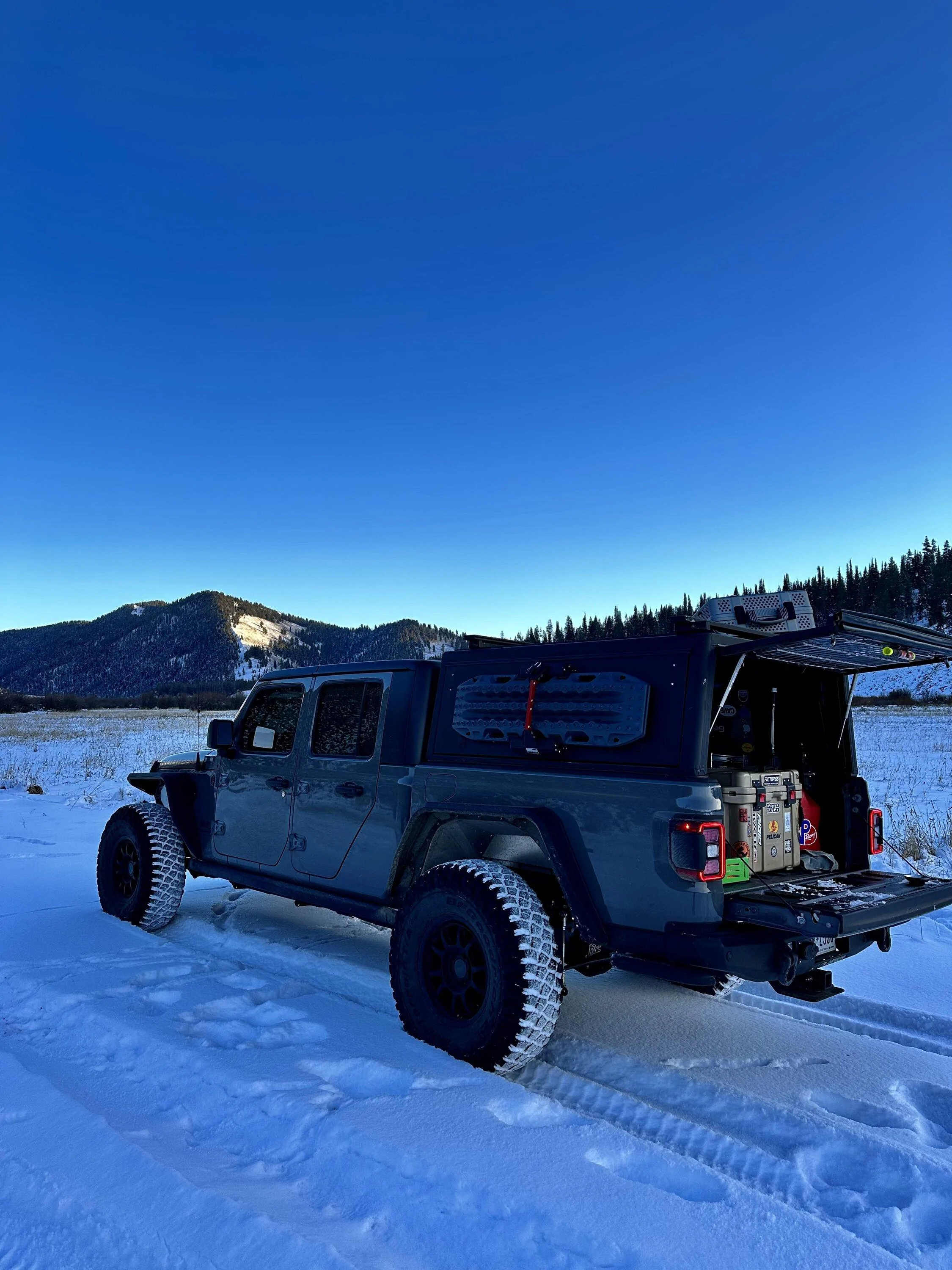 Jeep Gladiator I Love Winter... Post Your Snow Pics ❄️ ? E19B851B-BA0D-4C89-B2F1-4BD2AA8EB224