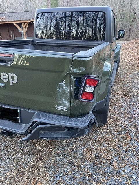 Jeep Gladiator What tail light to replace this? 32797162-E486-4F55-A953-726ADF3956F7
