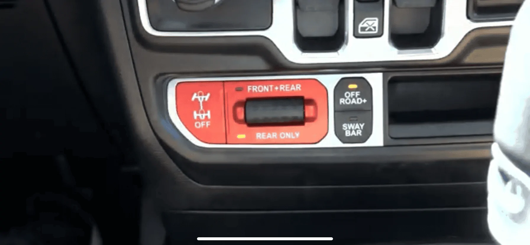 Jeep Gladiator Building a Mojavicon: Adding Lockers and Swaybar to a Mojave 41E9FDE5-69C7-4167-90C4-A0AD90CA783A