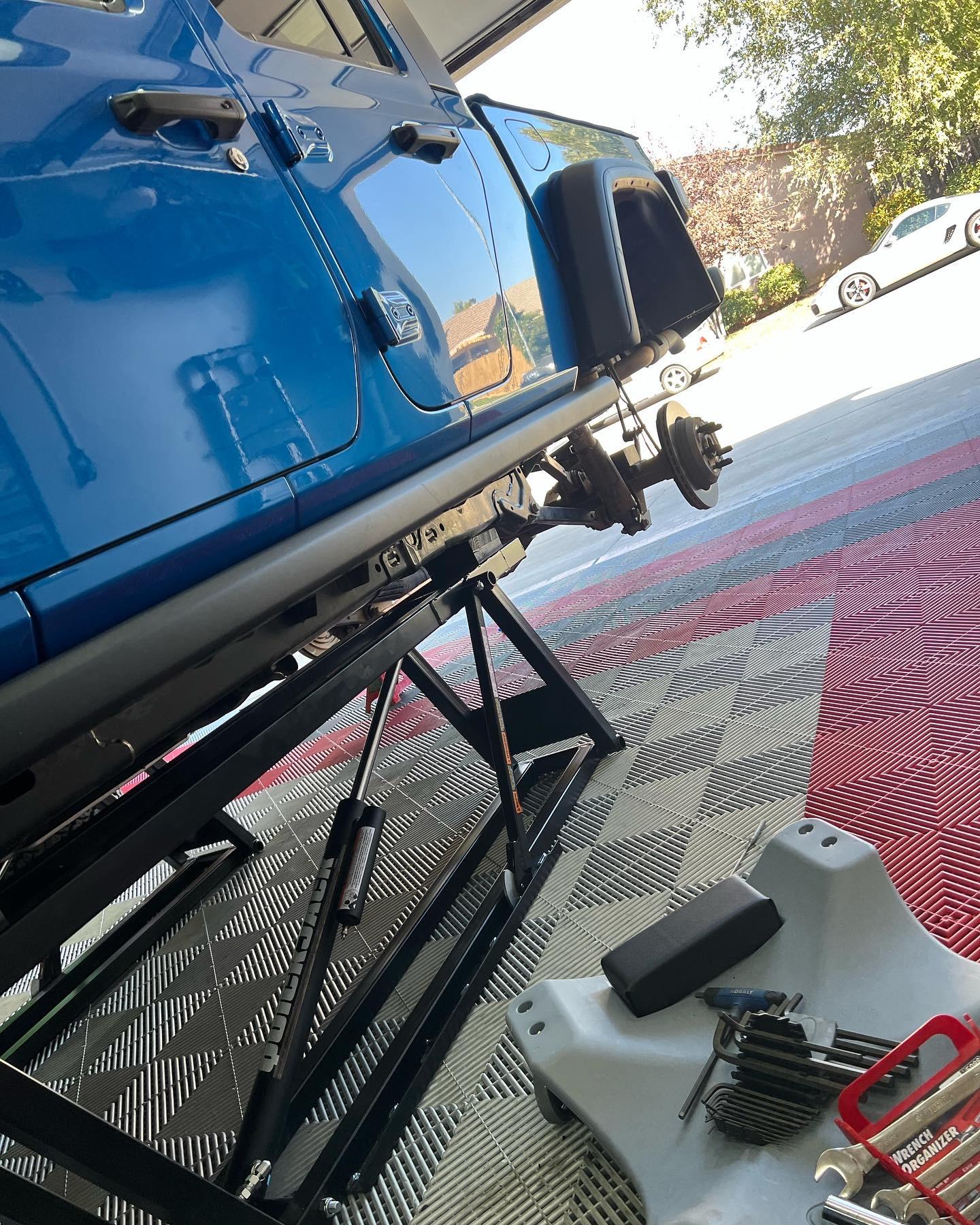 Jeep Gladiator What garage lift are you using? 4B0E5A0F-A6F8-4CEC-AB23-6ED0D9048855