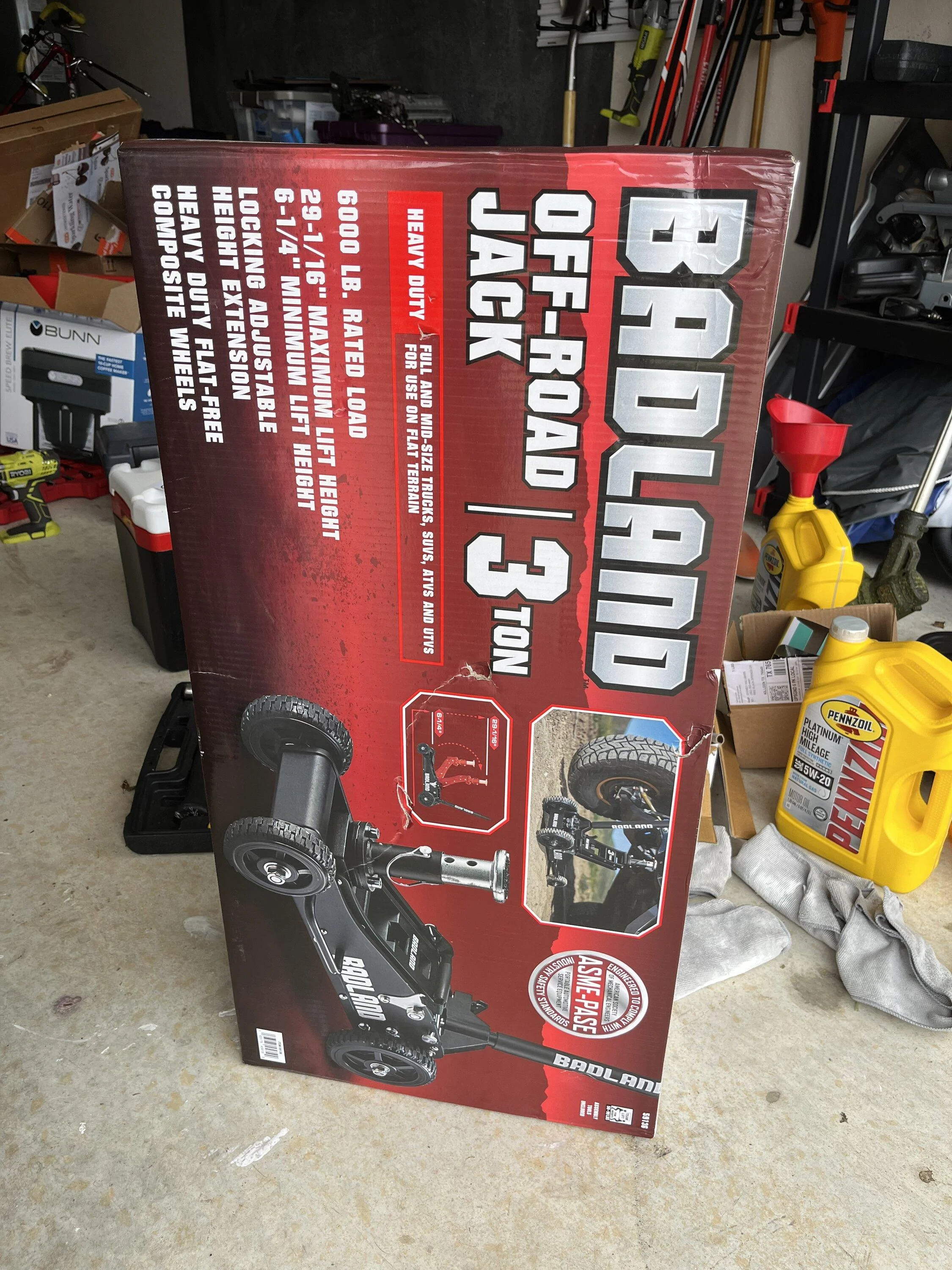 Jeep Gladiator Badland Off-road Jack 97350579-AE81-42E5-A265-3A23B6B4CEA0
