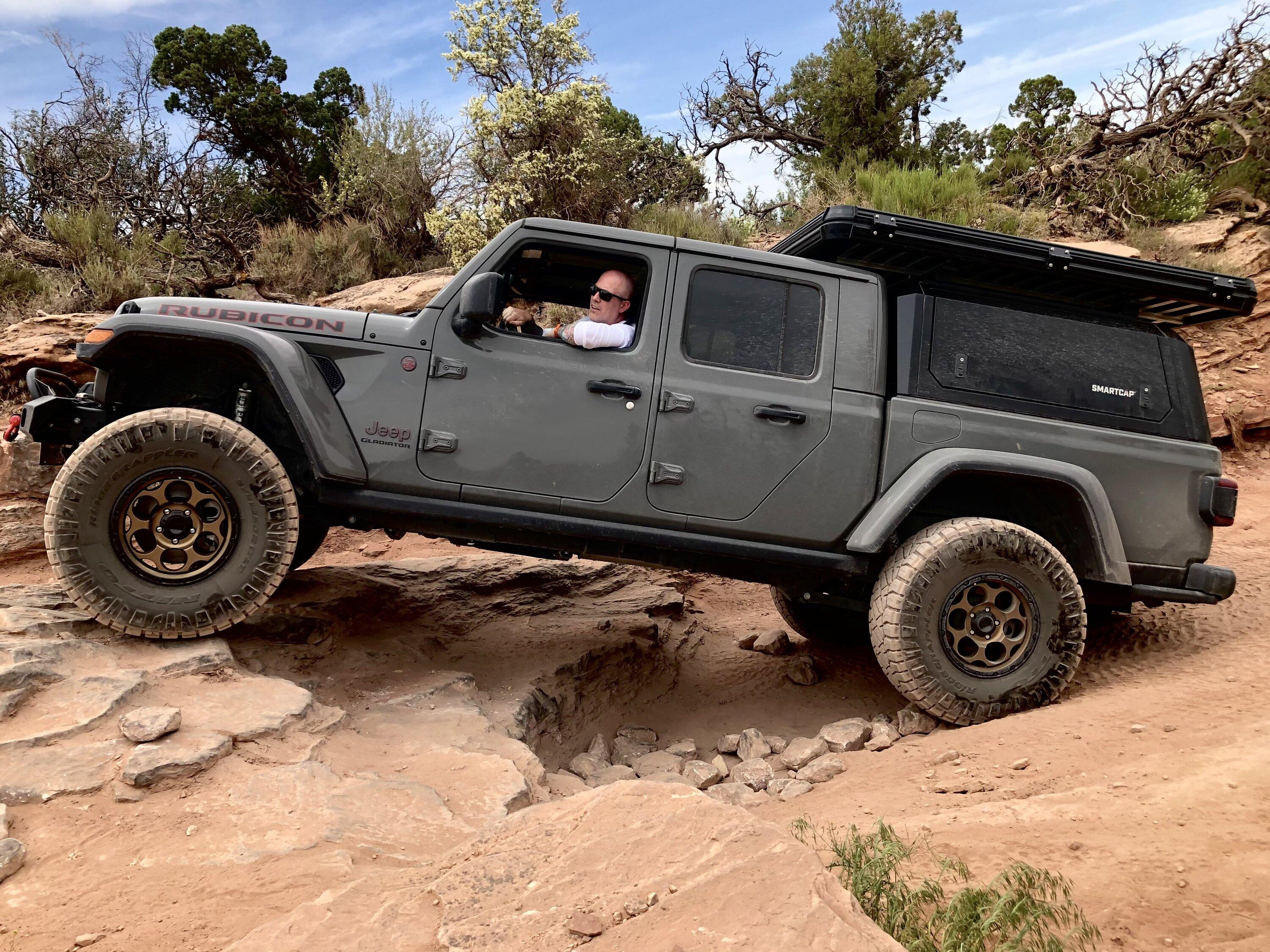 Jeep Gladiator Anyone running 35s on stock wheels without issues? IMG_0732