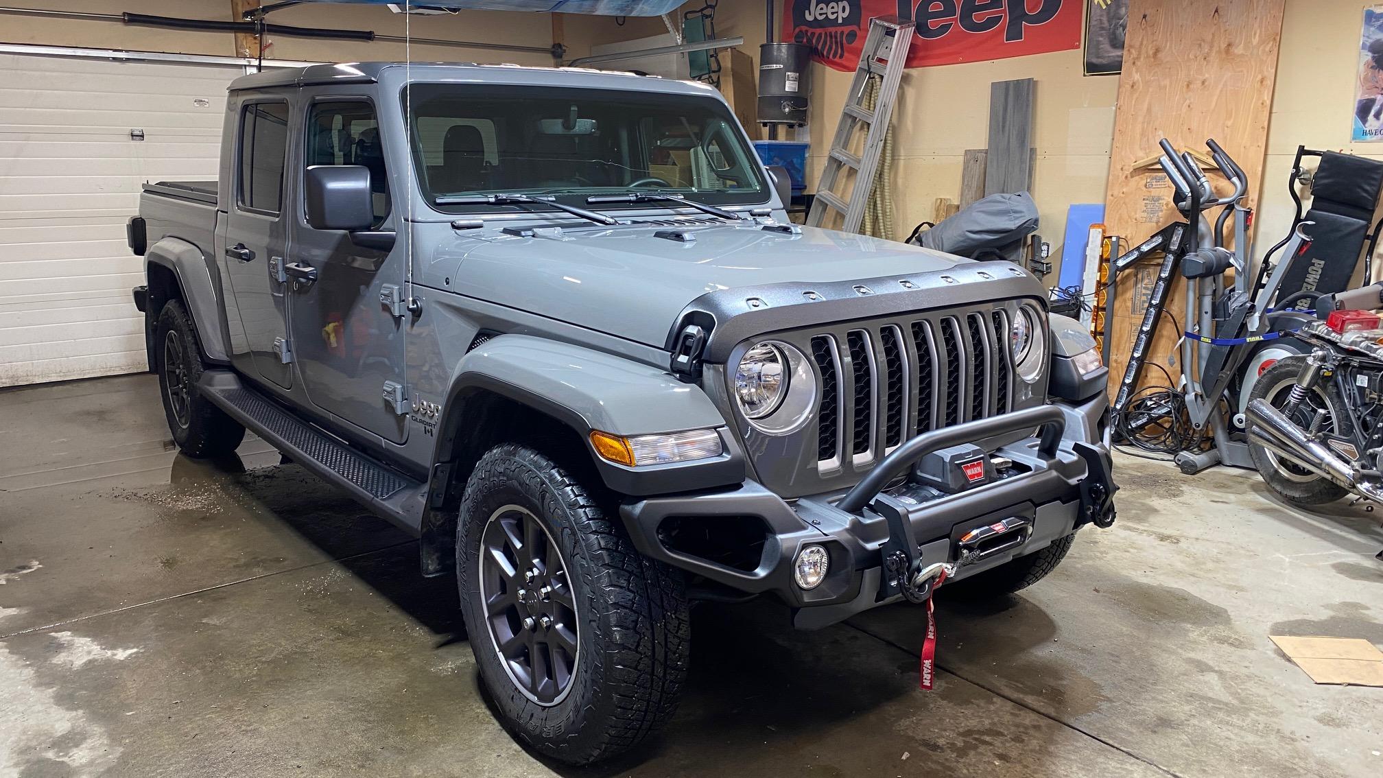 Jeep Gladiator Rugged Ridge Venator with Arcus Hoop IMG_5678