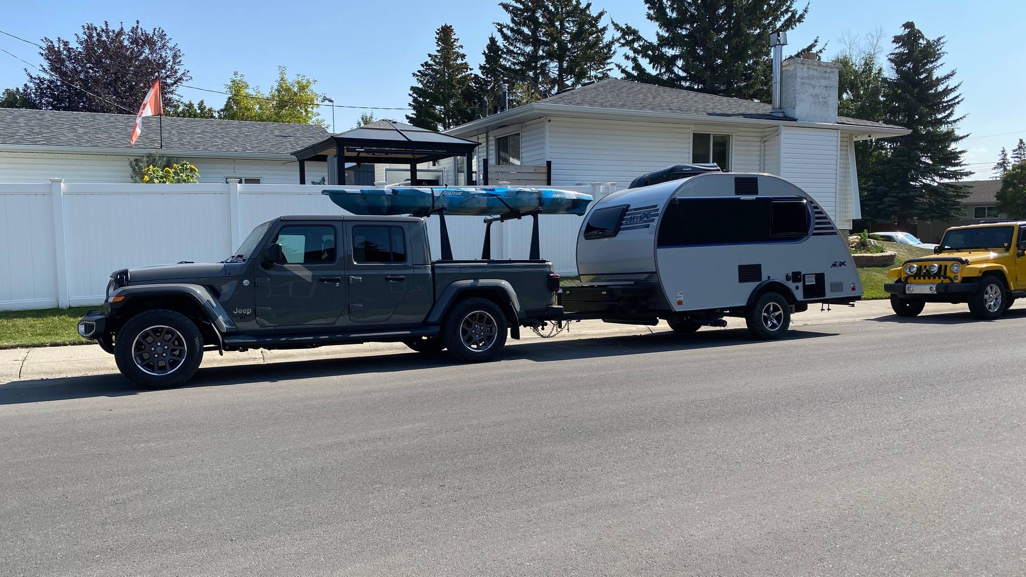 Jeep Gladiator How do you guys carry your kayaks? IMG_5379