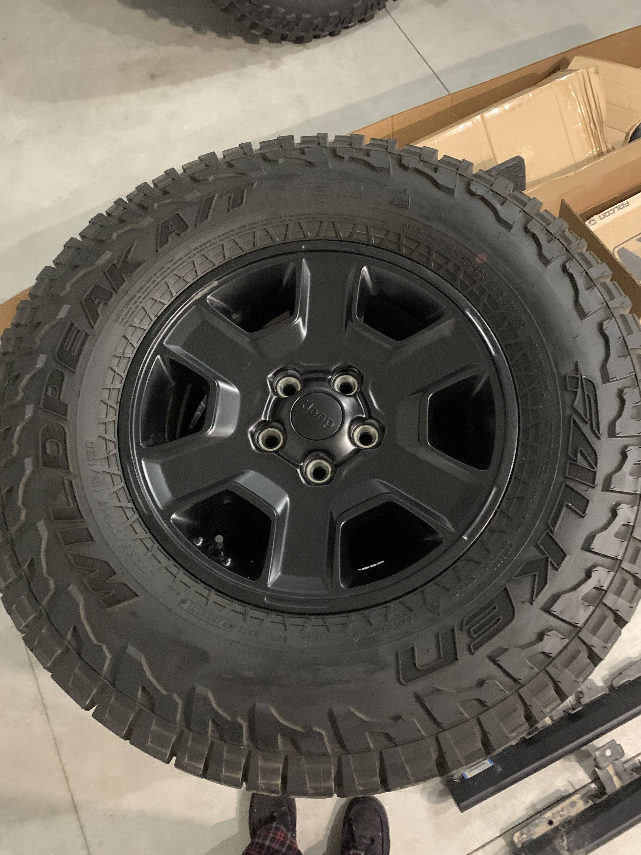 Jeep Gladiator Mojave Wheels and Tires F0FD1EBE-B001-4D17-98DC-2F9104908156